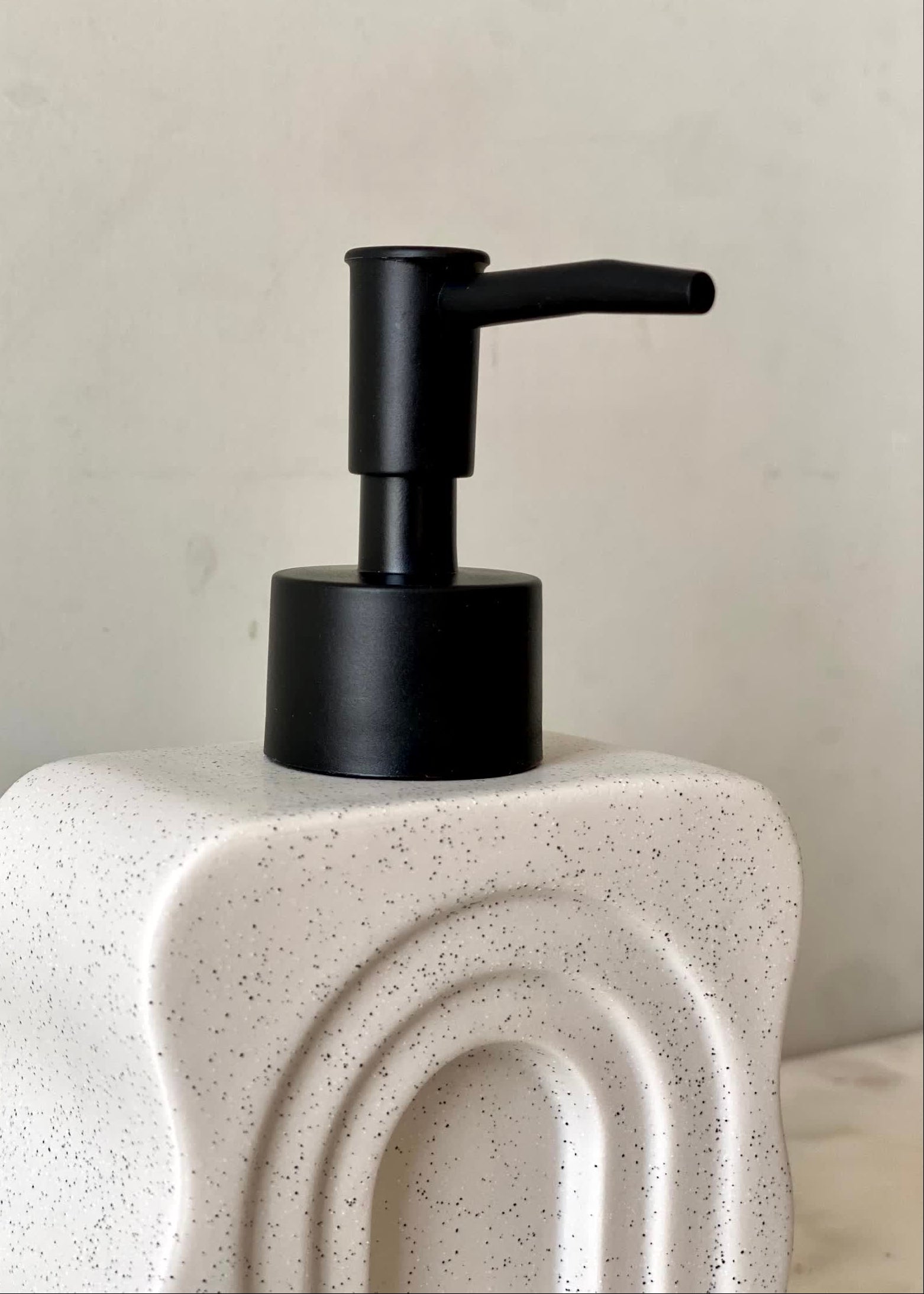 Arch Stone Dispenser - Ivory