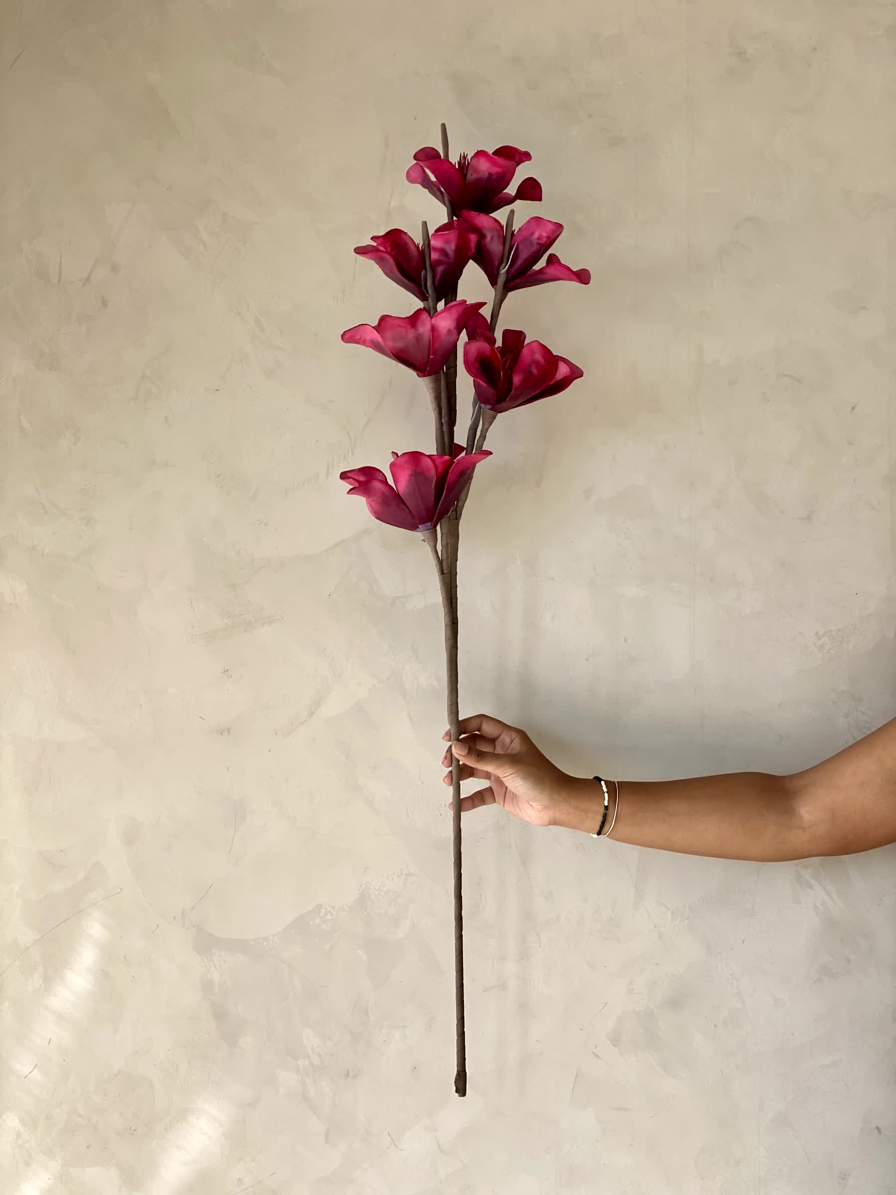 Artificial Lily Magnolia Flower Stem - Fuchsia Ombre (One Stem)