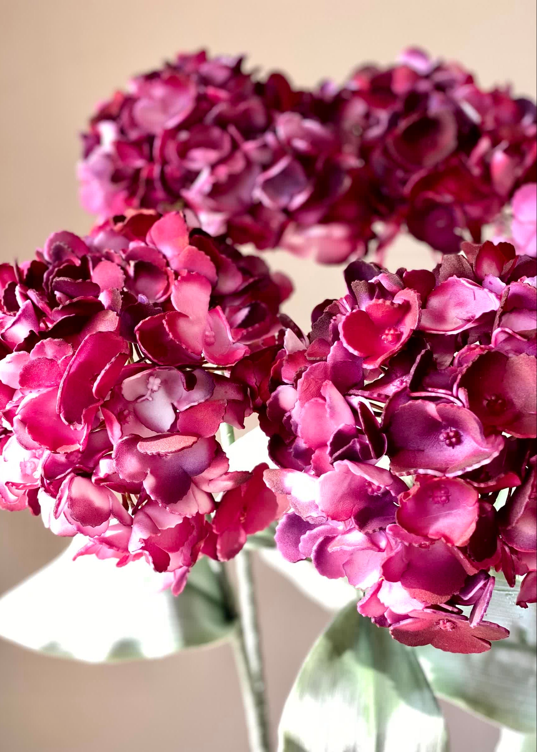 Artificial Hydrangea Flower Stem - Fuchsia Ombre (One Stem)