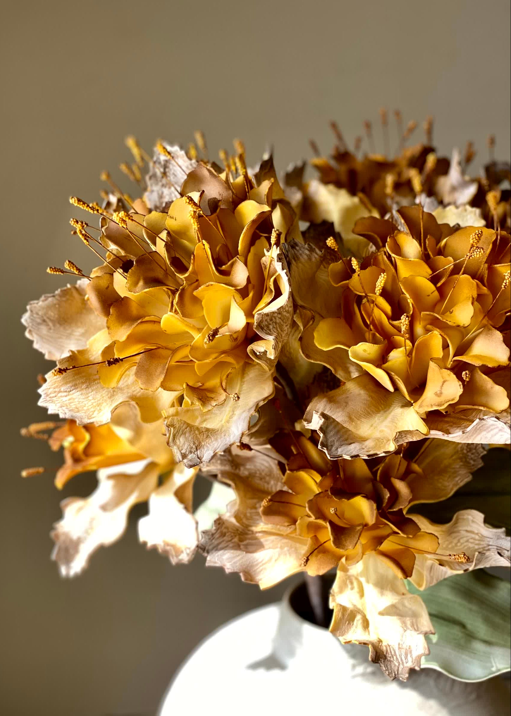 Artificial Rose Bay Flower Stem - Amber Ombre (One Stem)