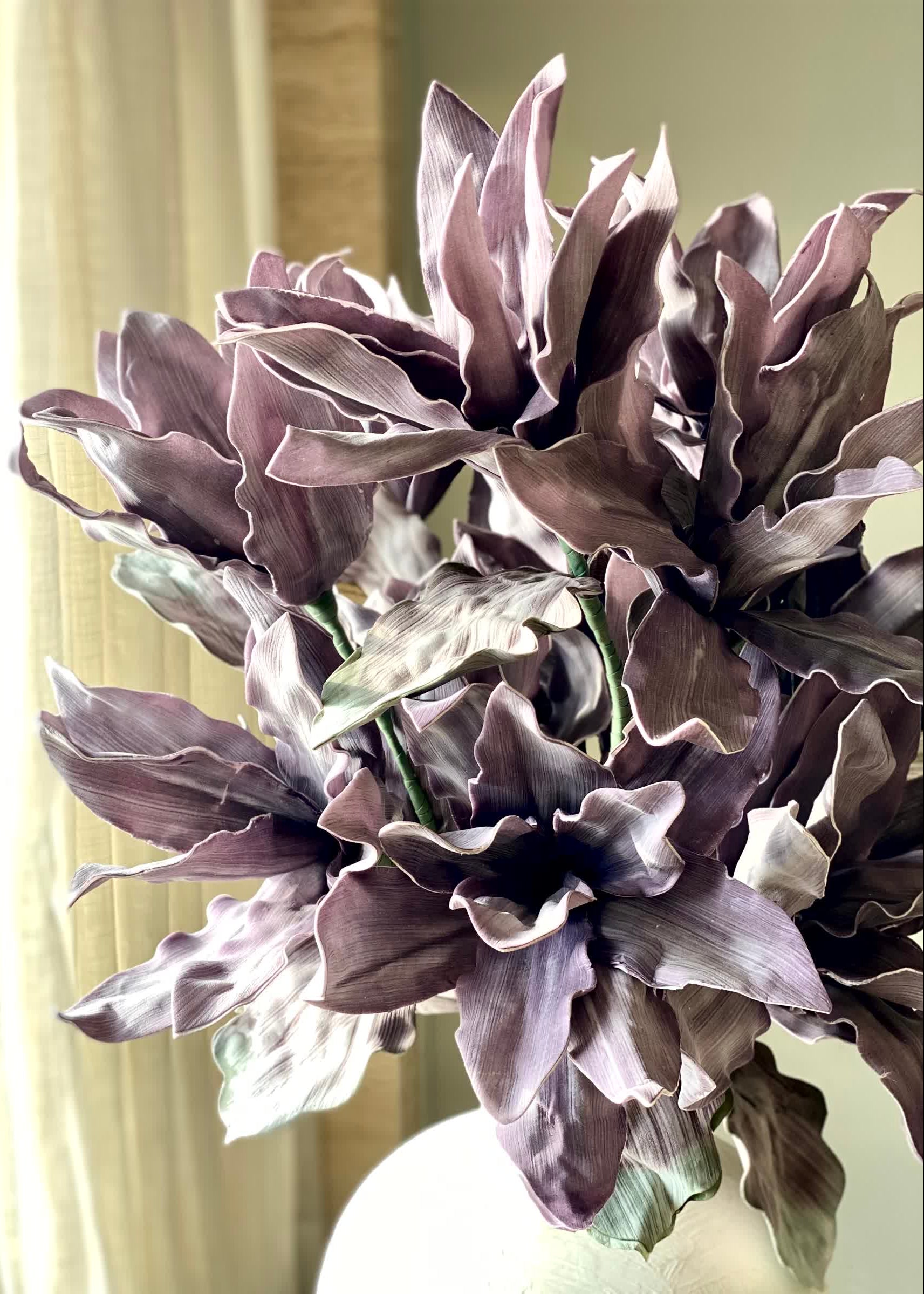 Artificial Magnolia Flower Stem - Lavender Ombre (One Stem)