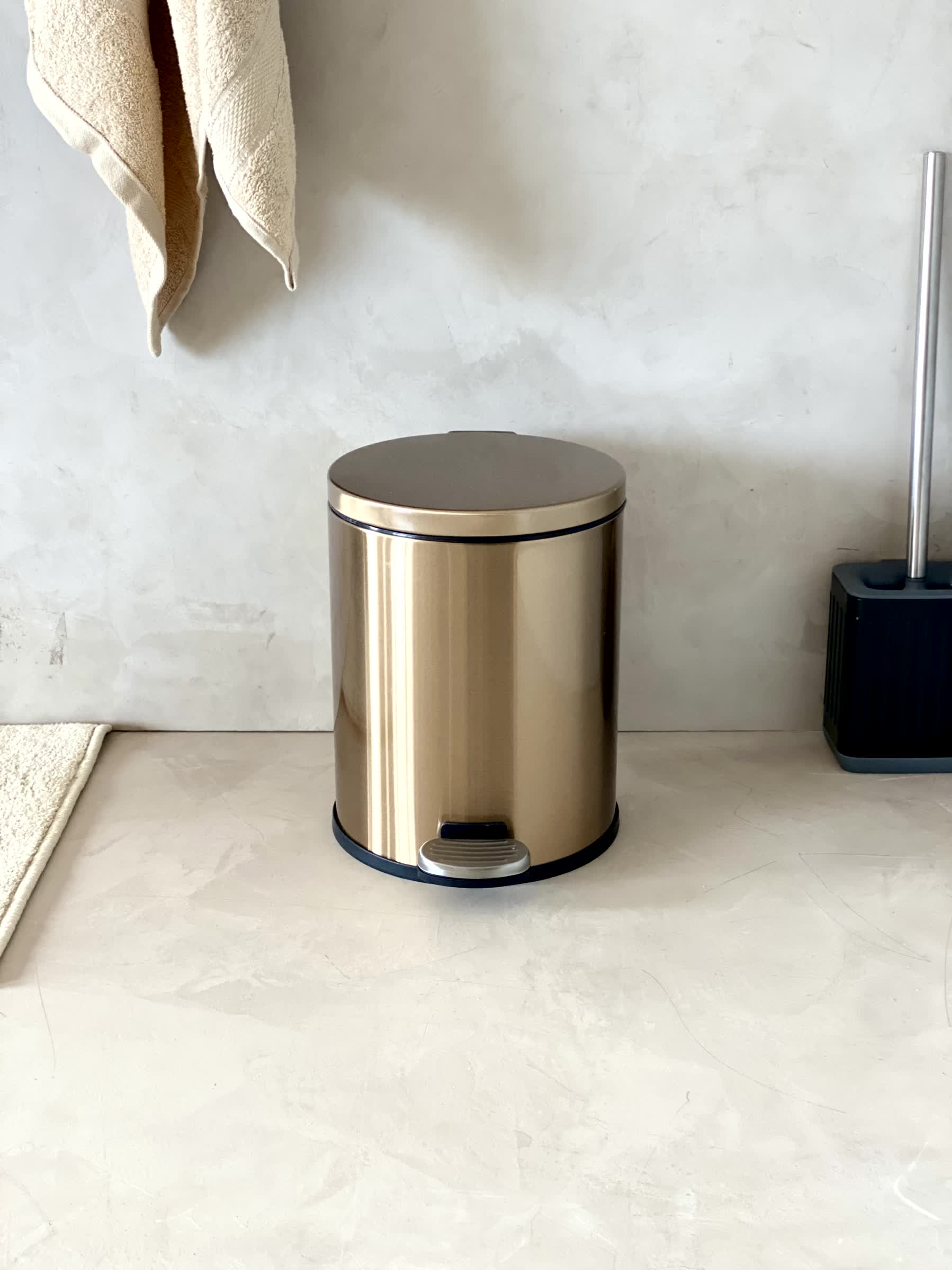 Helix Gold Dustbin - 6L
