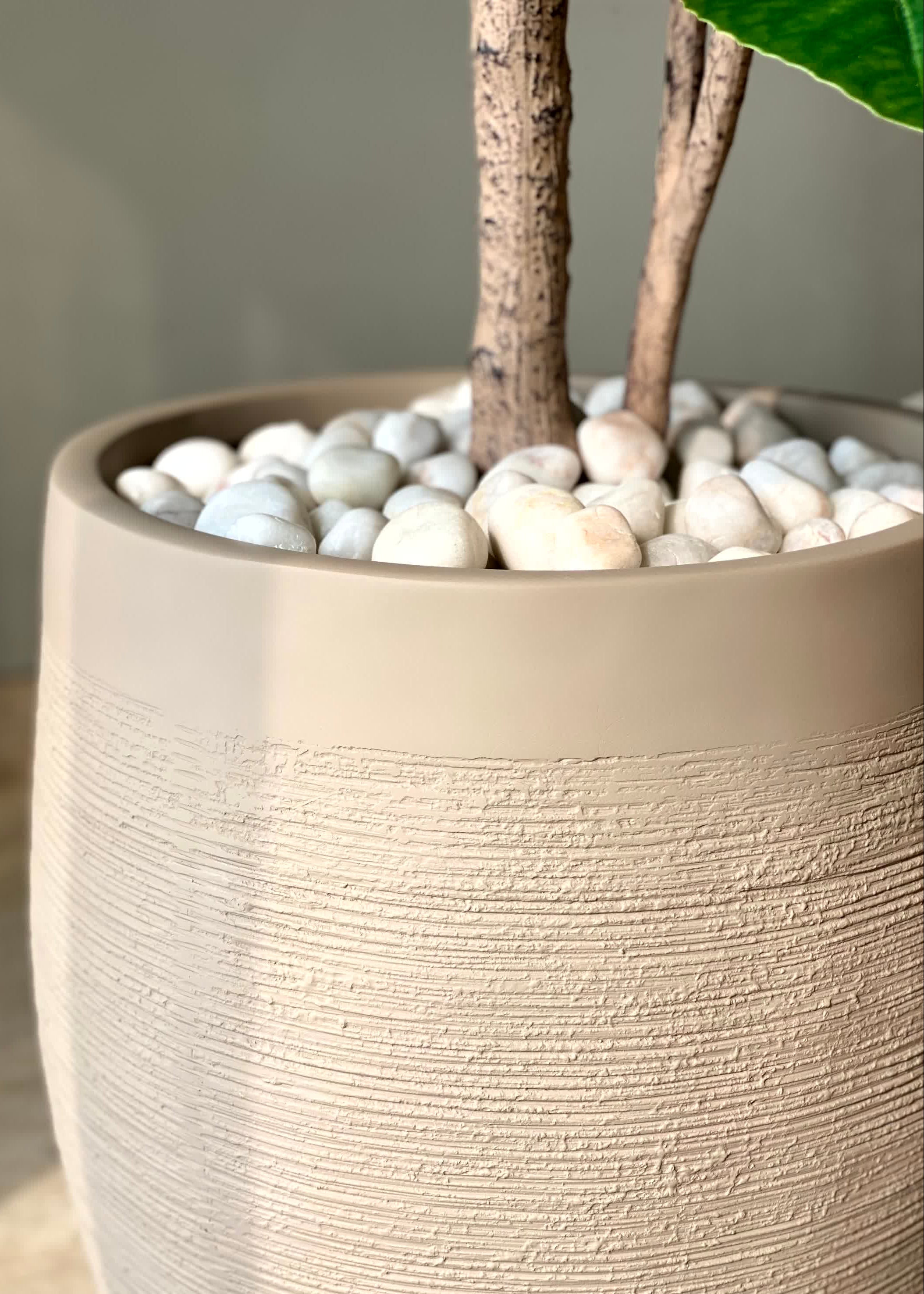 Meadow Planter Beige