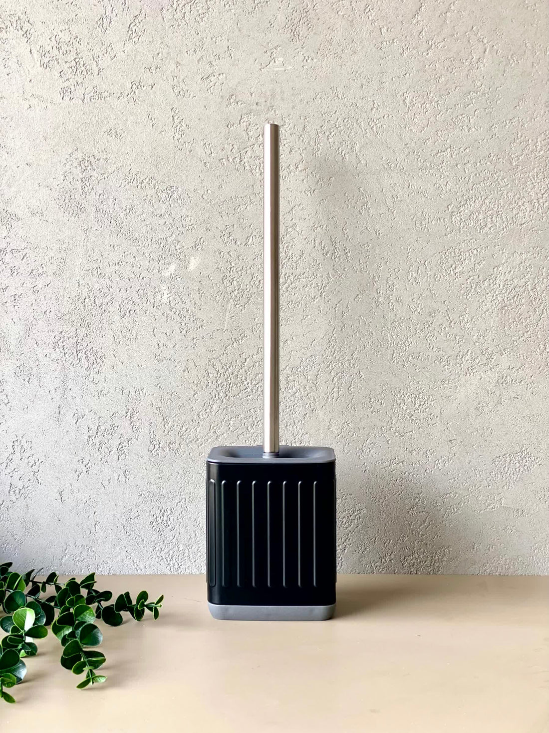 Vero Toilet Brush - Black
