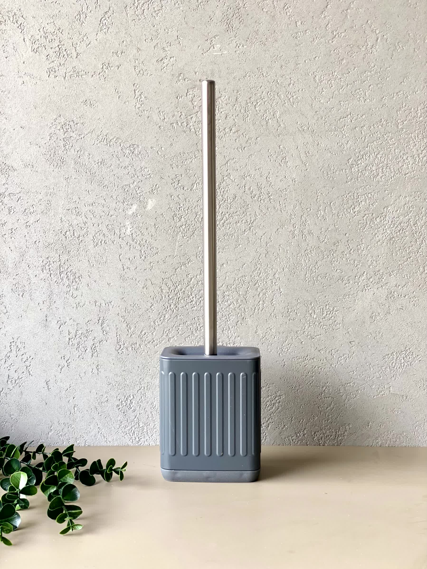 Vero Toilet Brush - Grey
