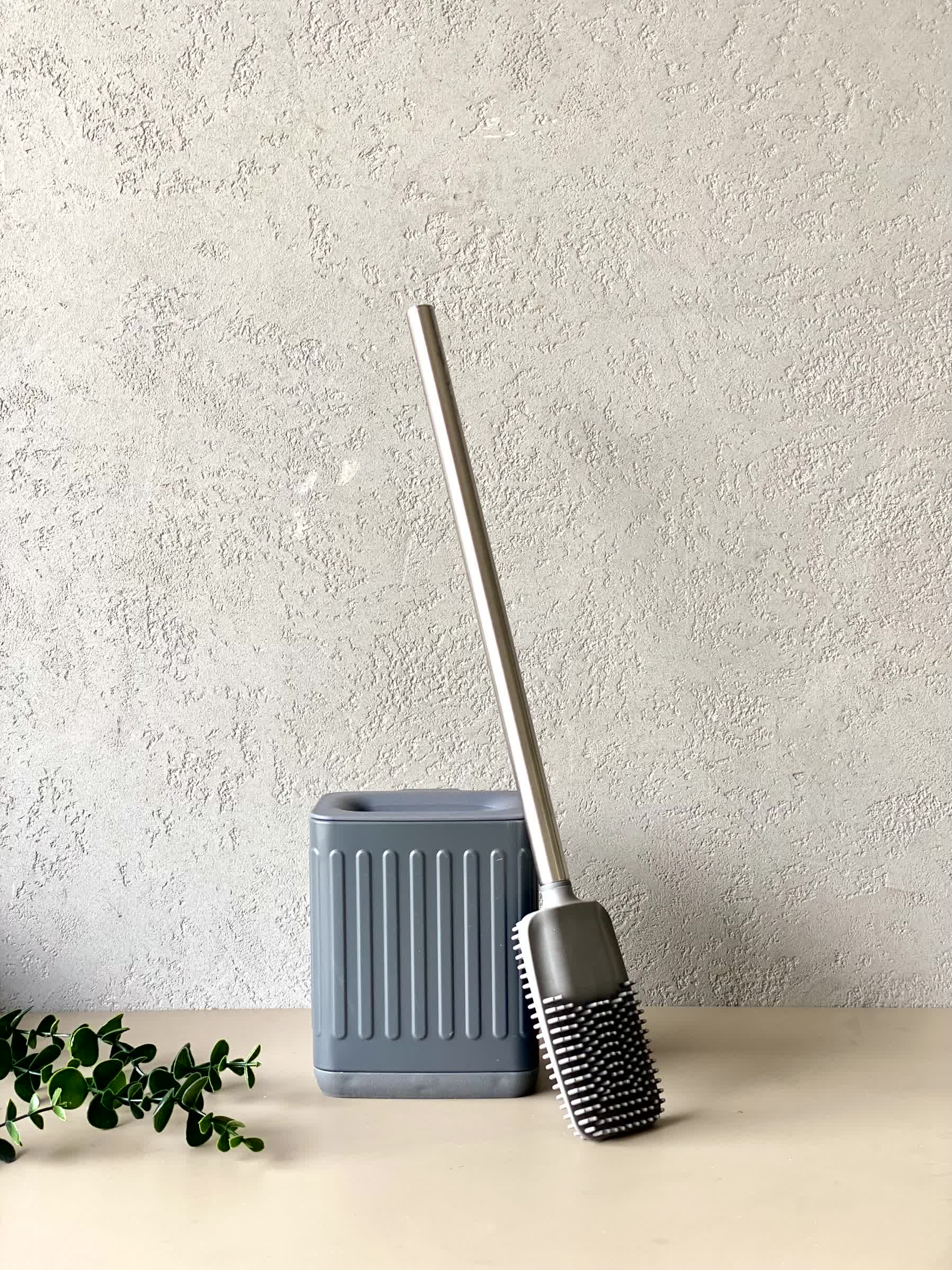 Vero Toilet Brush - Grey