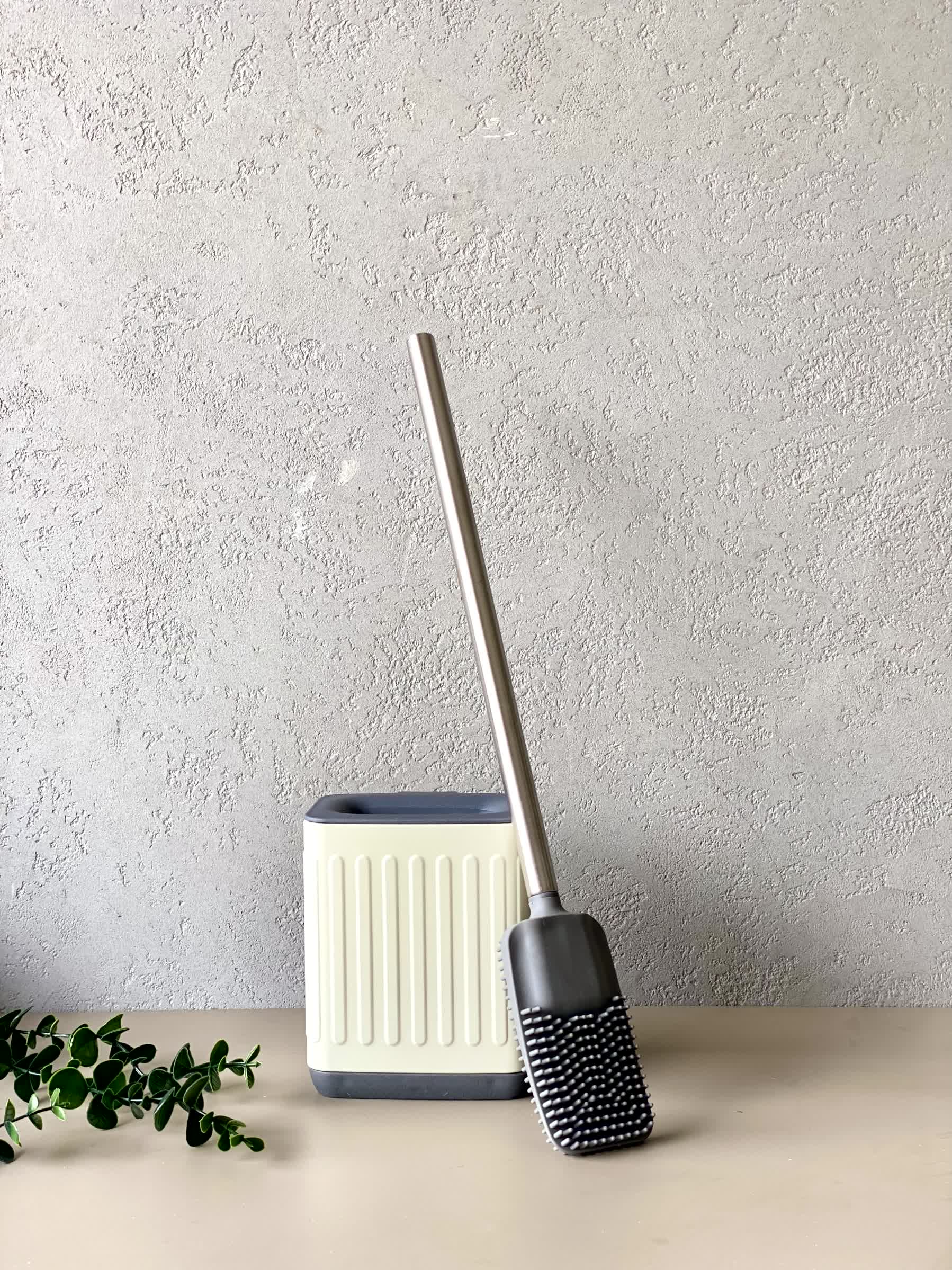 Vero Toilet Brush - Ivory