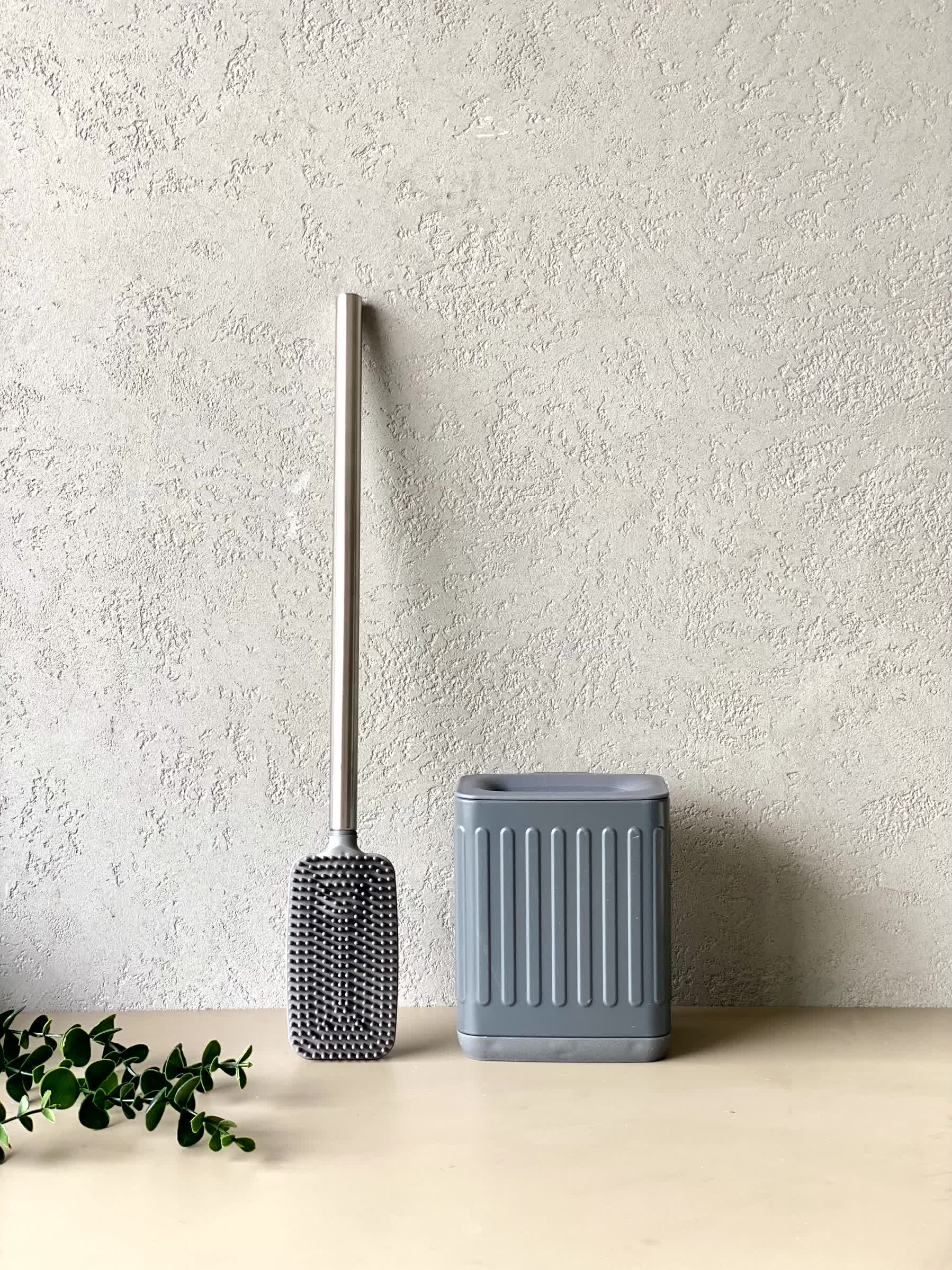 Vero Toilet Brush - Grey