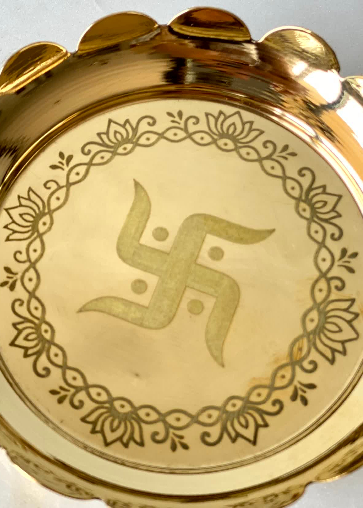 Aaradhya Brass Pooja Platter – Medium