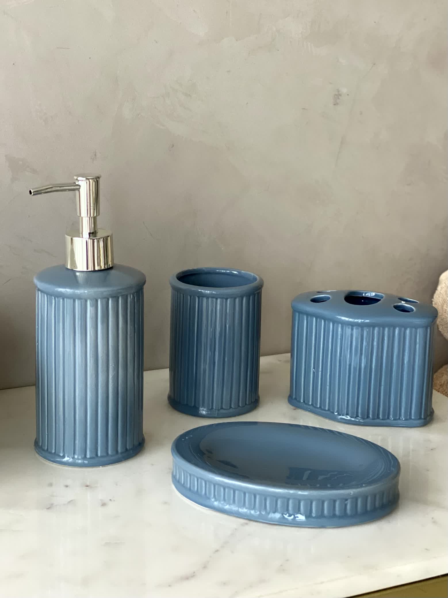 Ashen Bathroom Set - Blue (Set of 4)