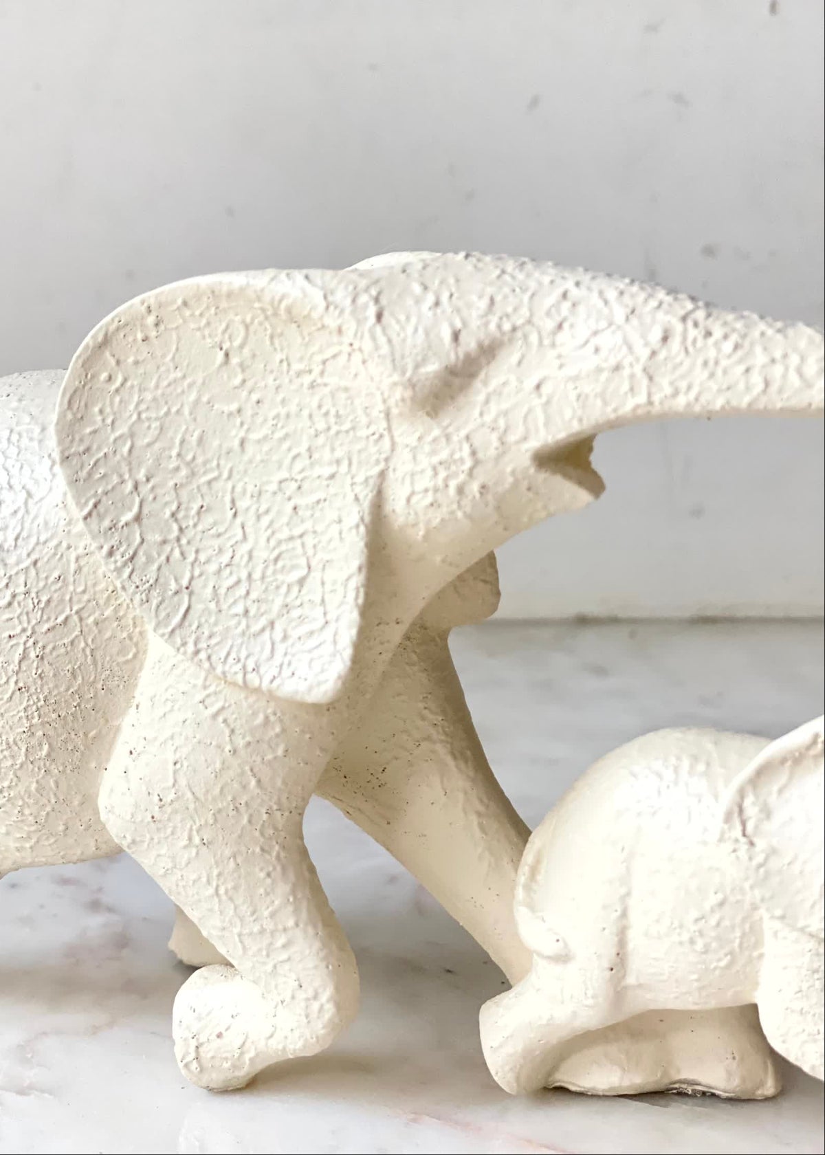 Aira Ivory Elephant Duo Accent