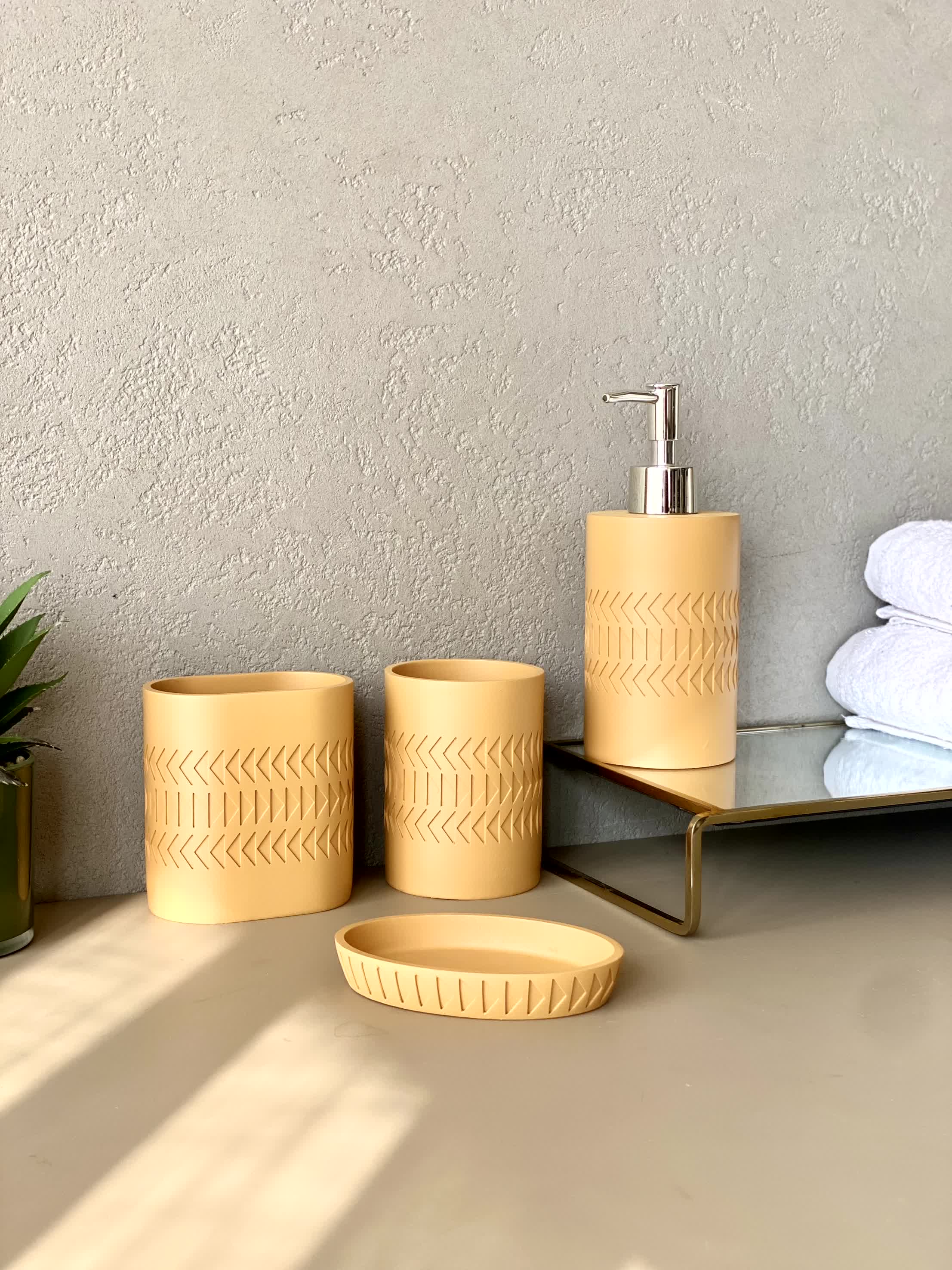 Salento Bathroom Set (Set of 4)