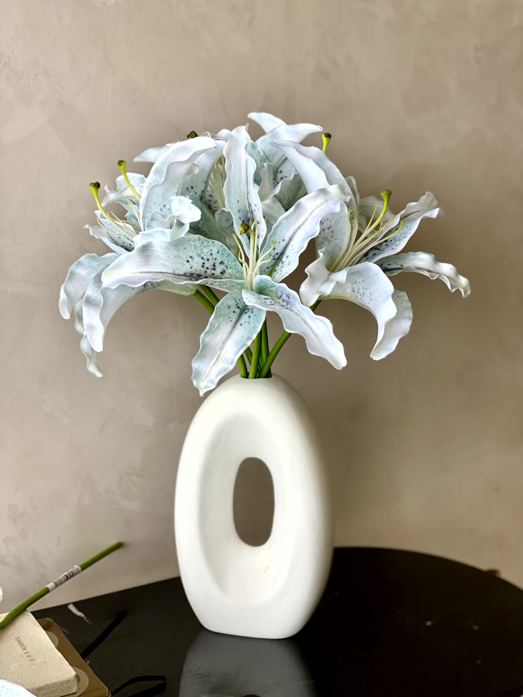 Artificial Silk Lilly Flower Bunch - Blue