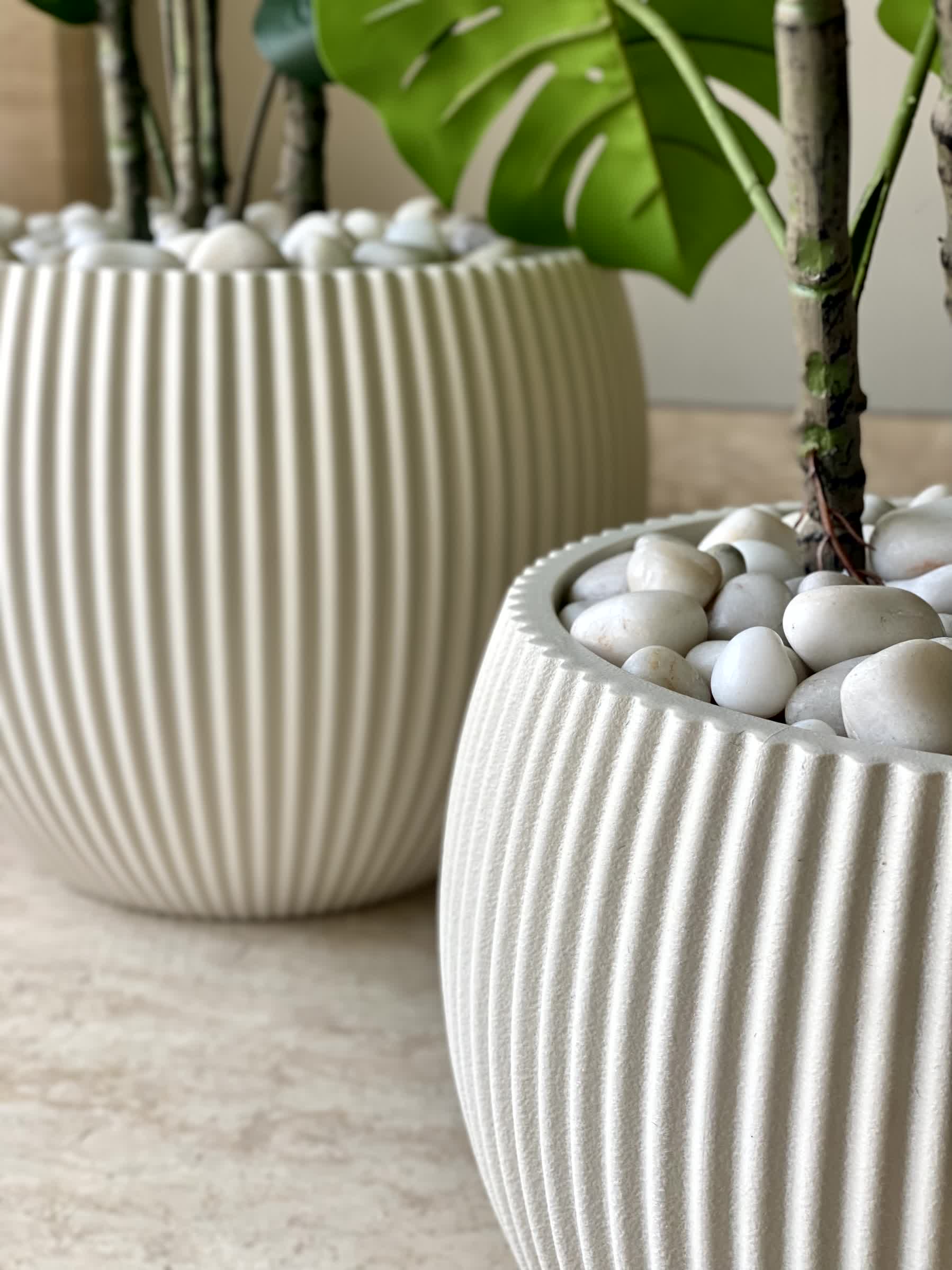 Vellora Planters - Ivory