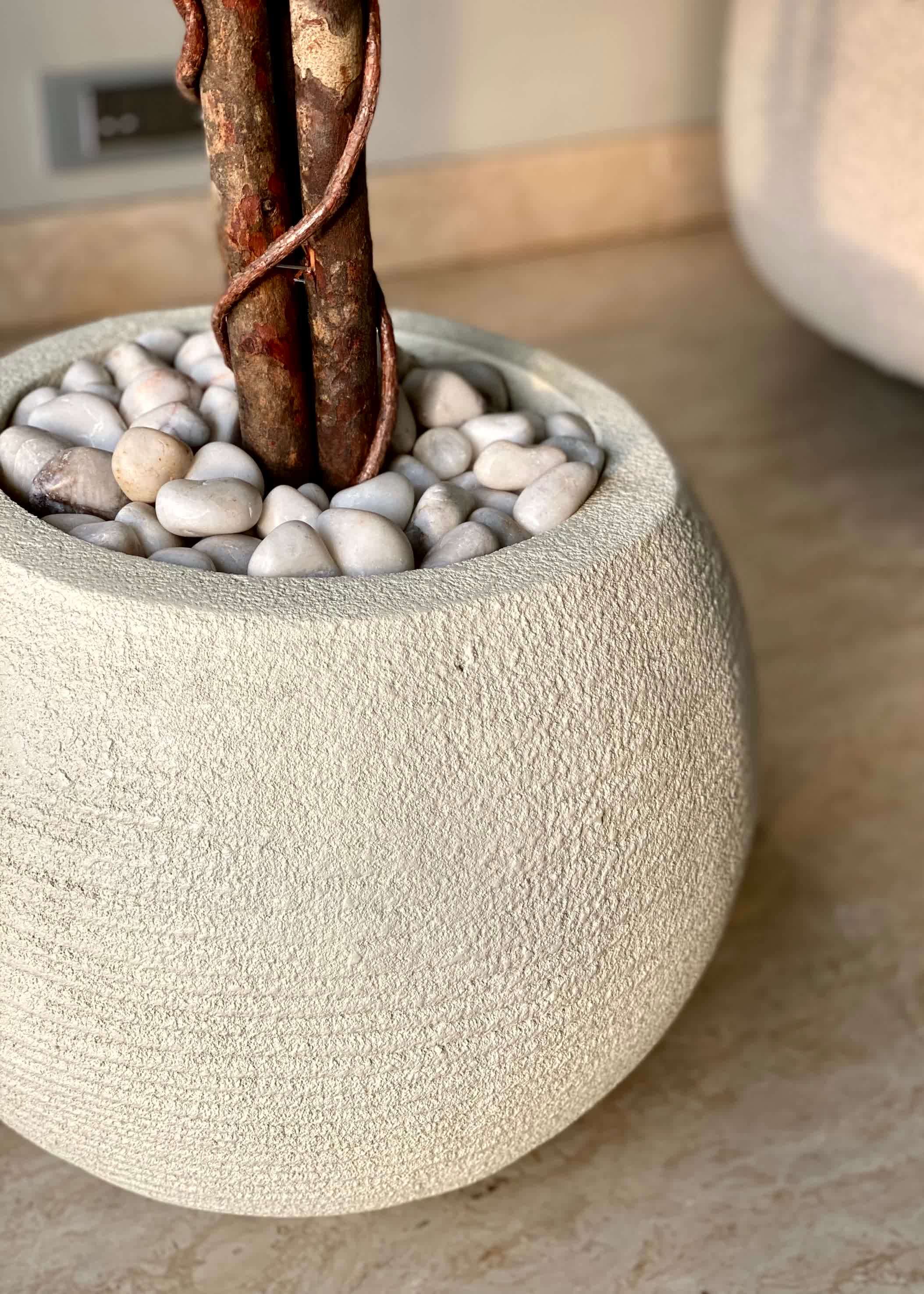 Vienna Ivory Planter