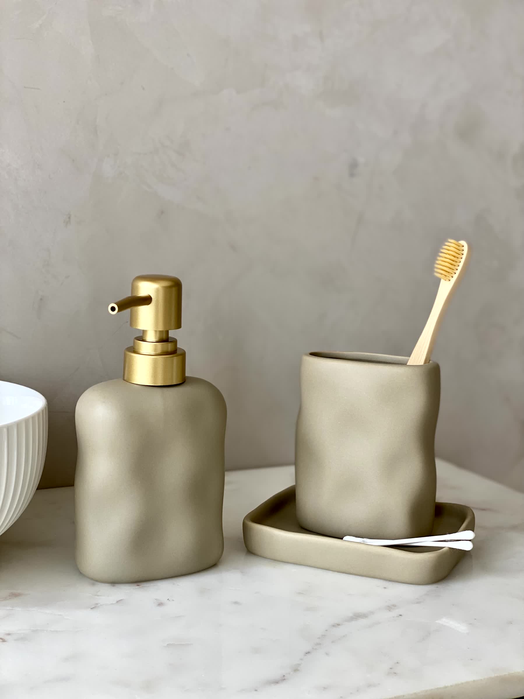 Lucent Bathroom Set - (Set of 3) Beige