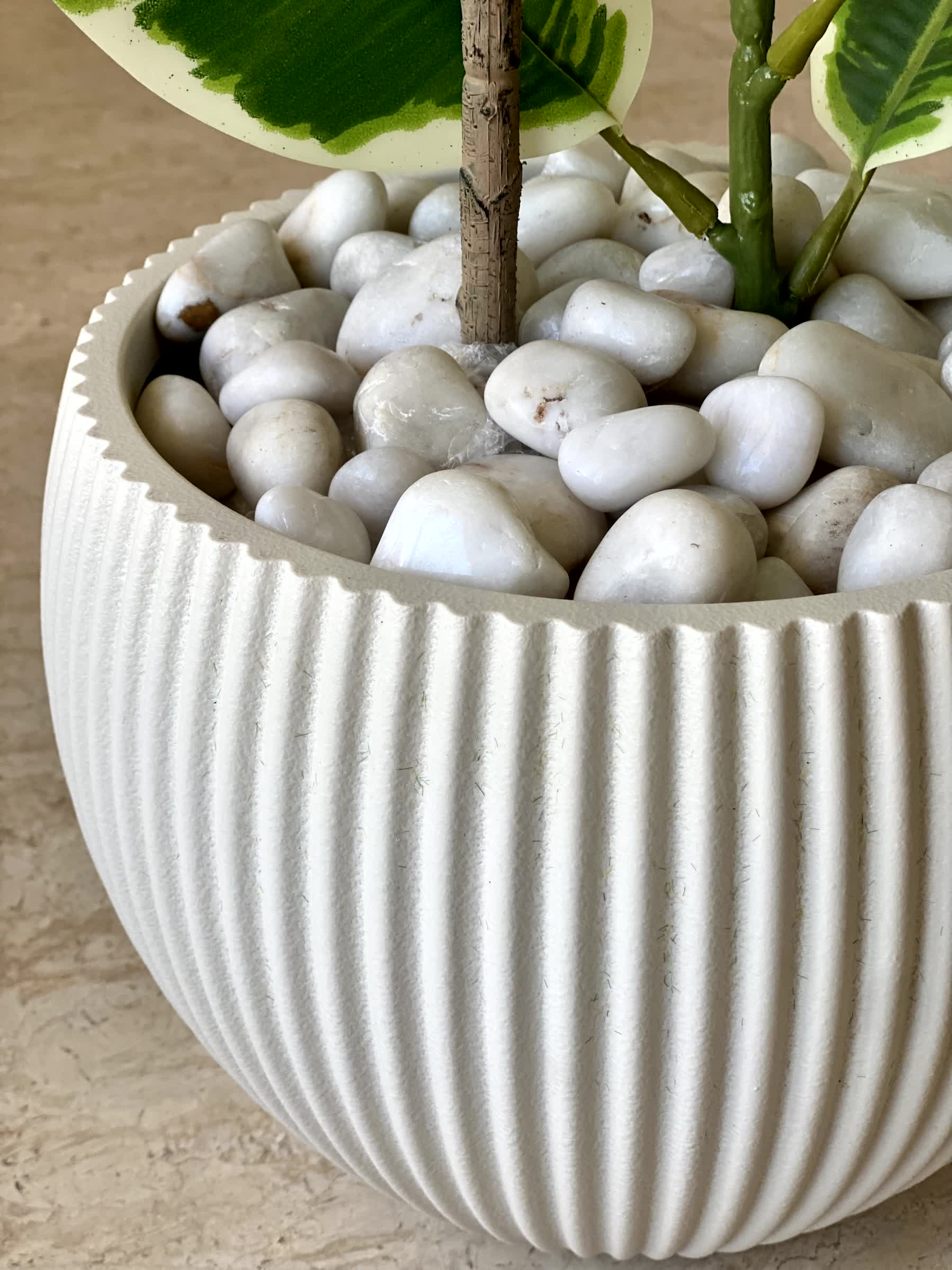 Vellora Planters - Ivory