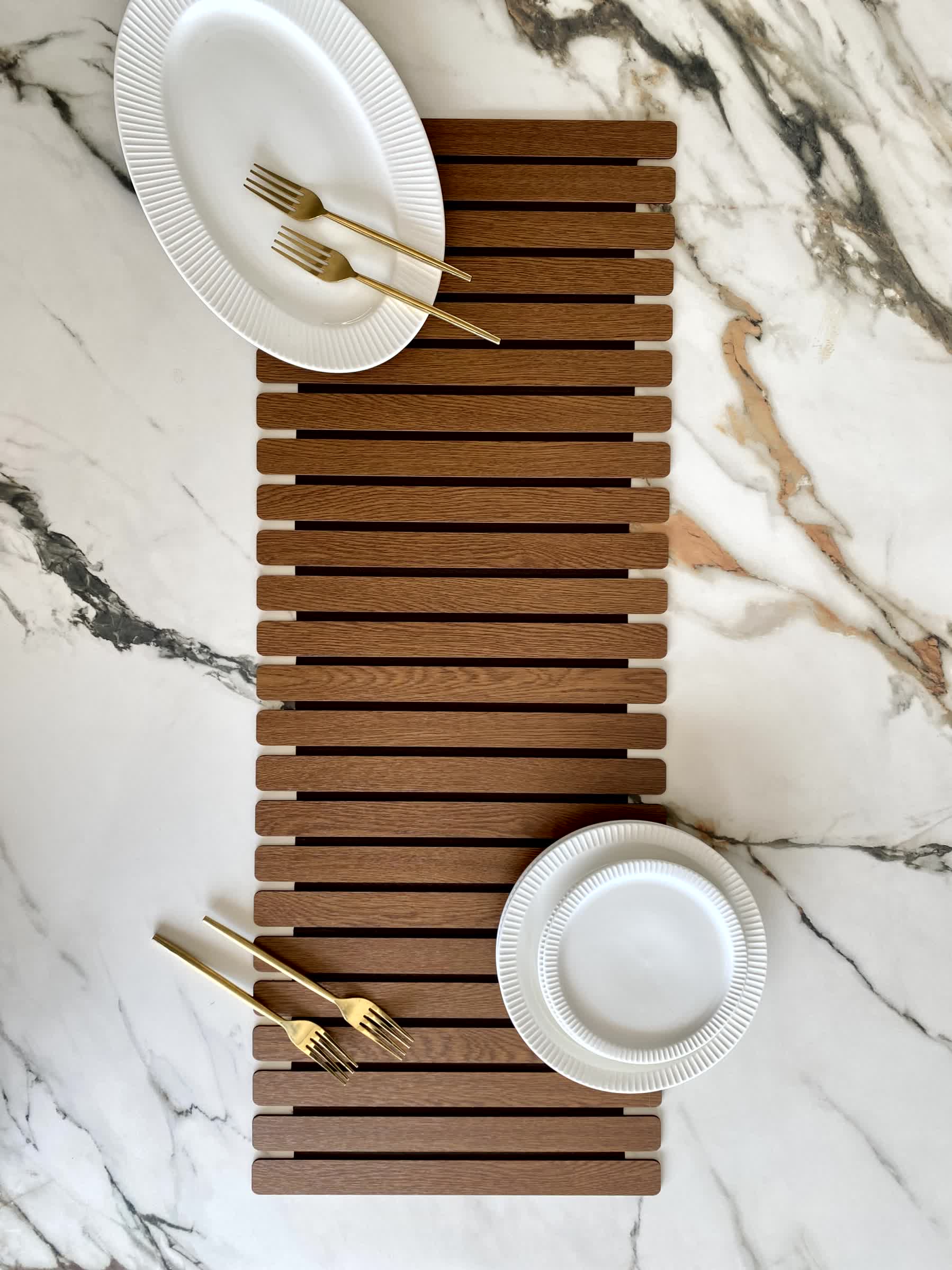 Elm Foldable Table Runner - Brown (3 Feet)