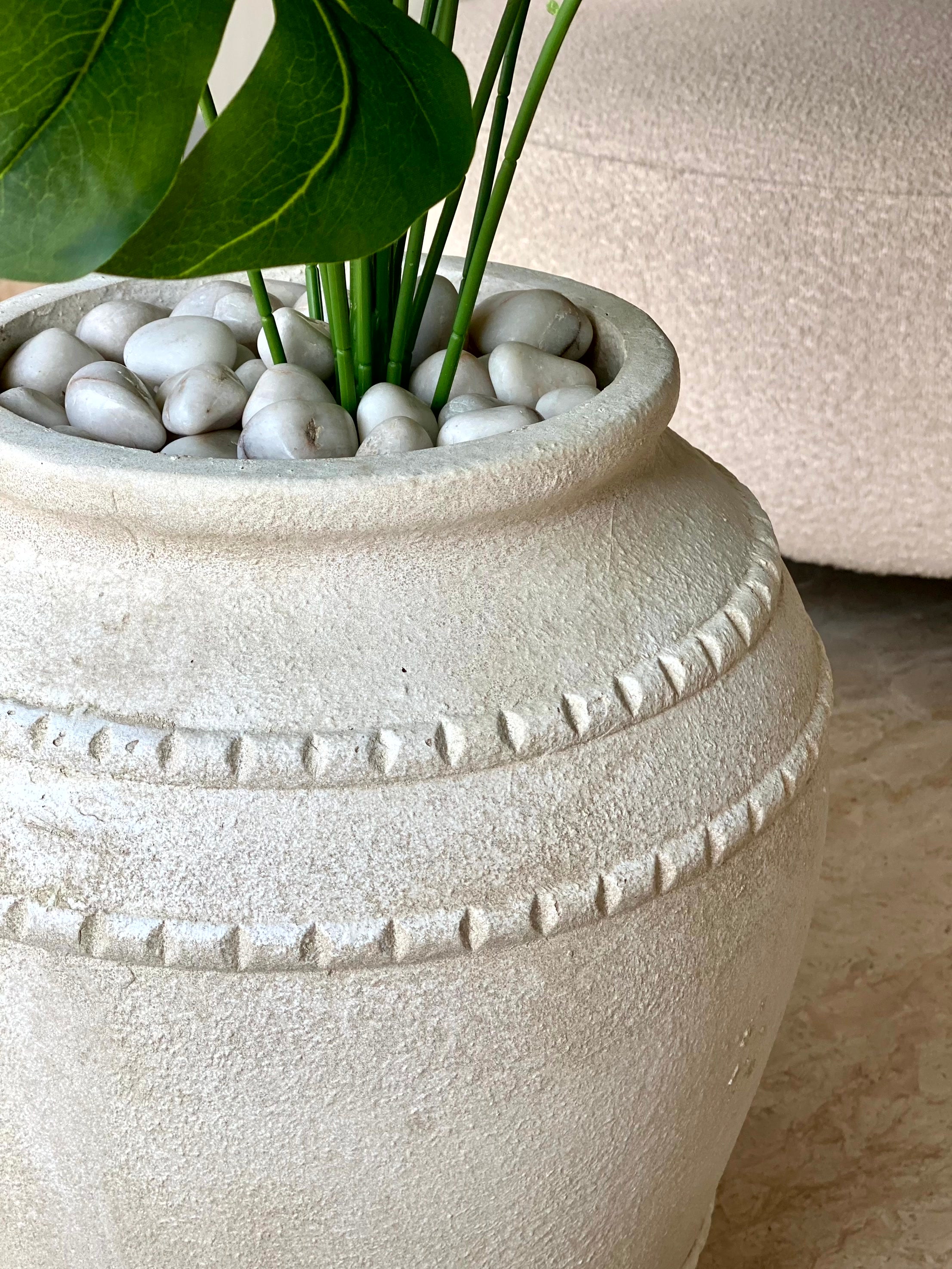 Lux Suva Planter - Medium (Only For Mumbai)