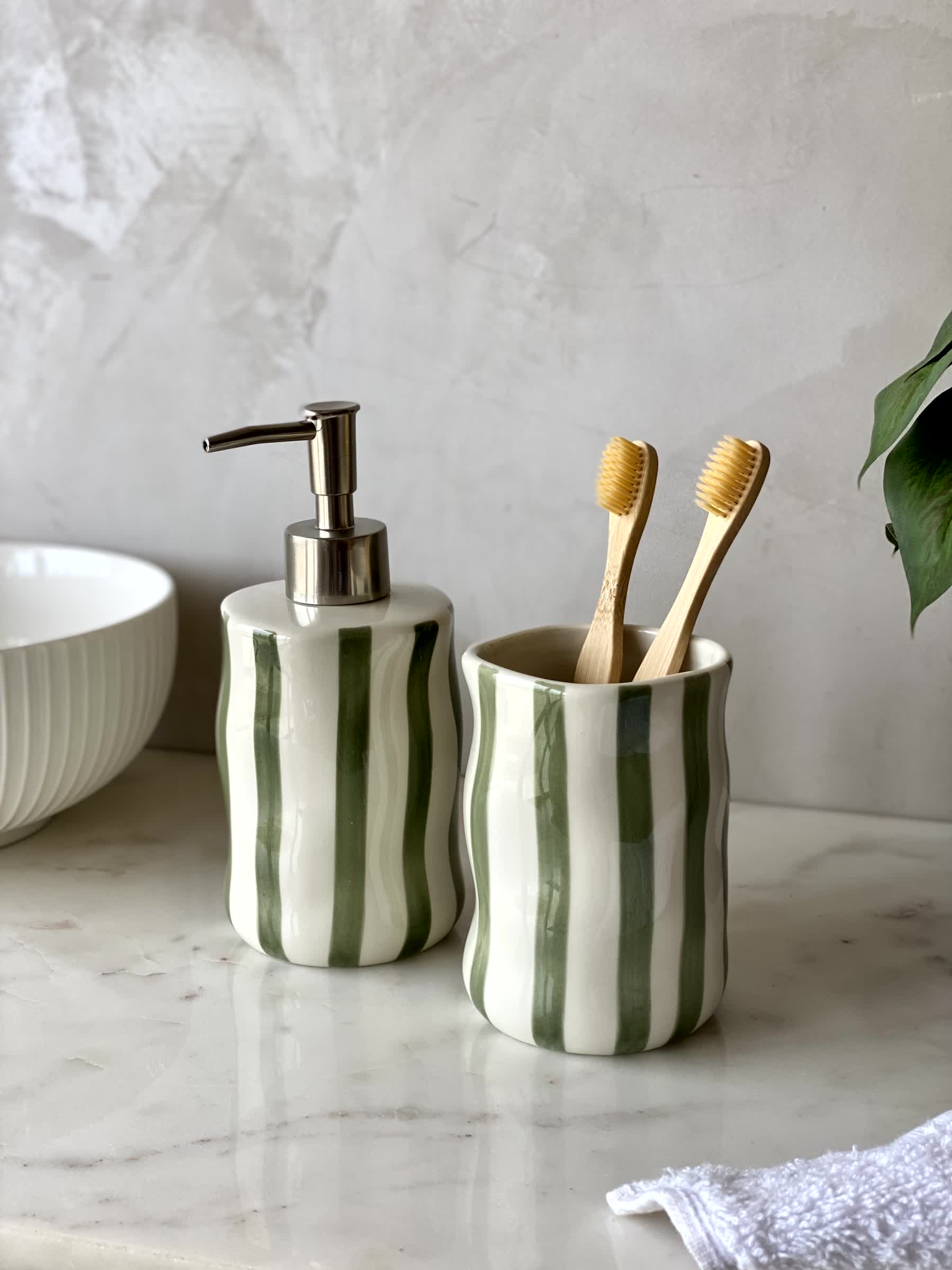 Linnea Bathroom Set - (Set of 2)