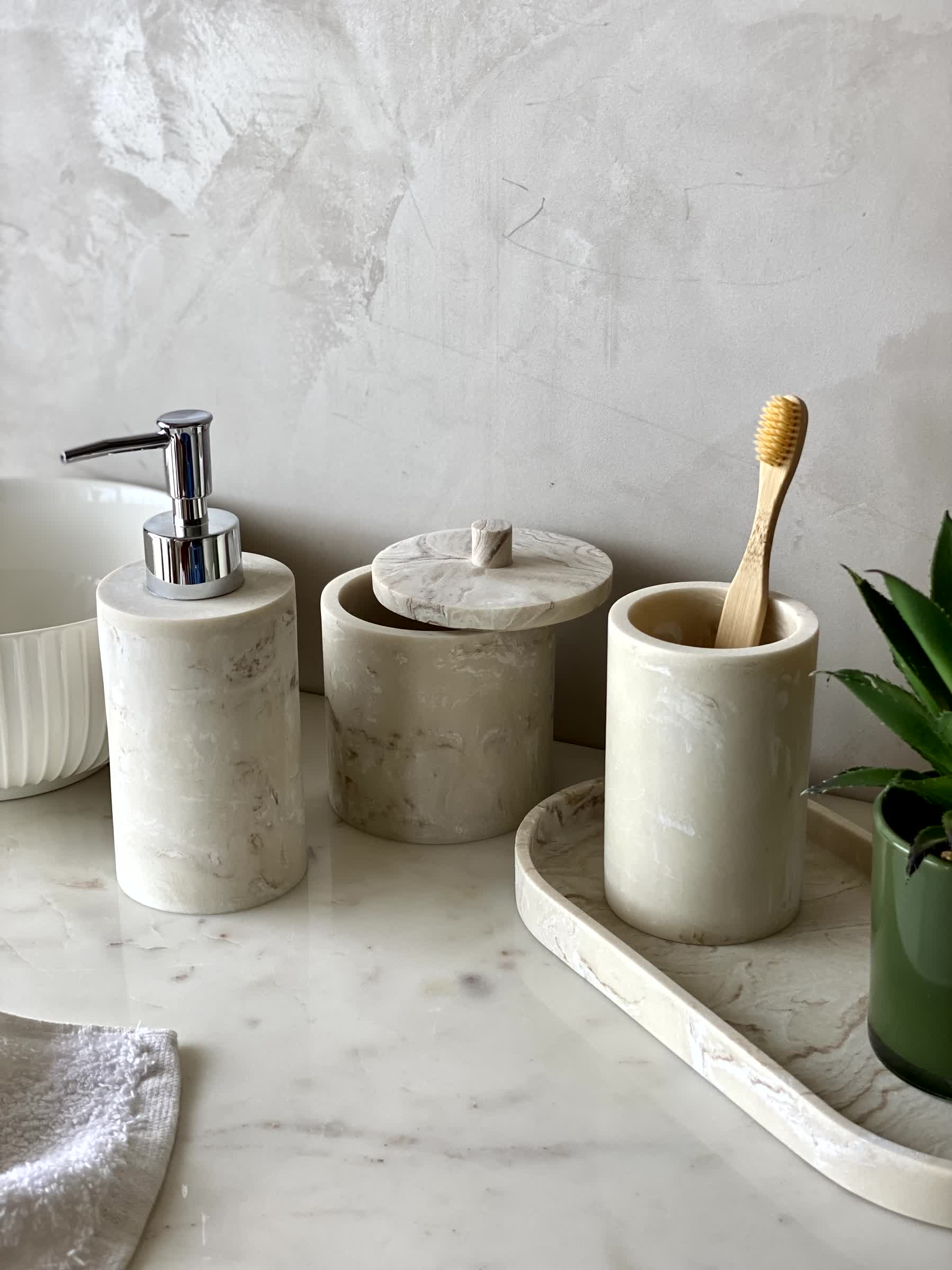 Aurelia Bathroom Set - (Set of 4)