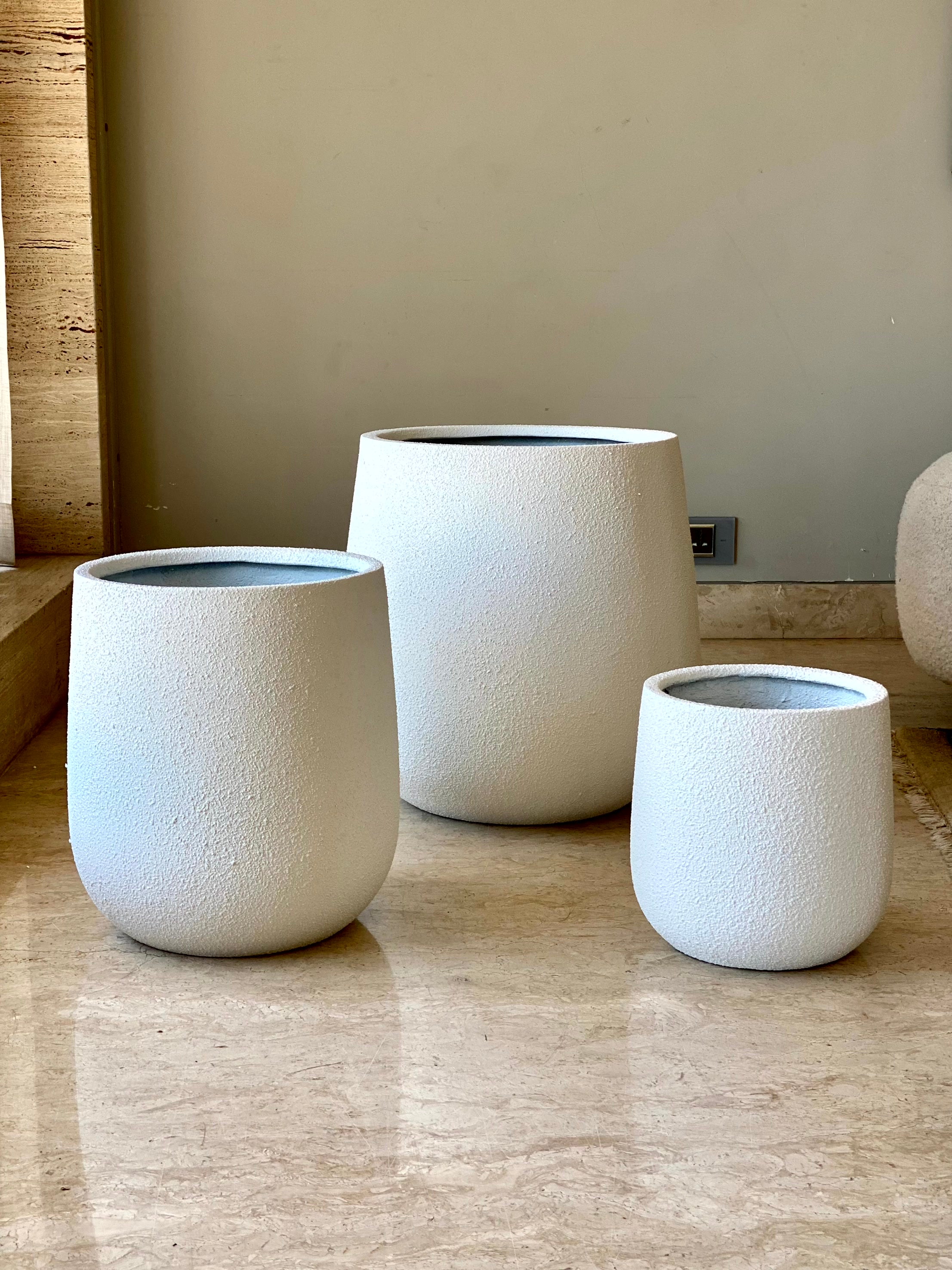 Noa Round Planters - White