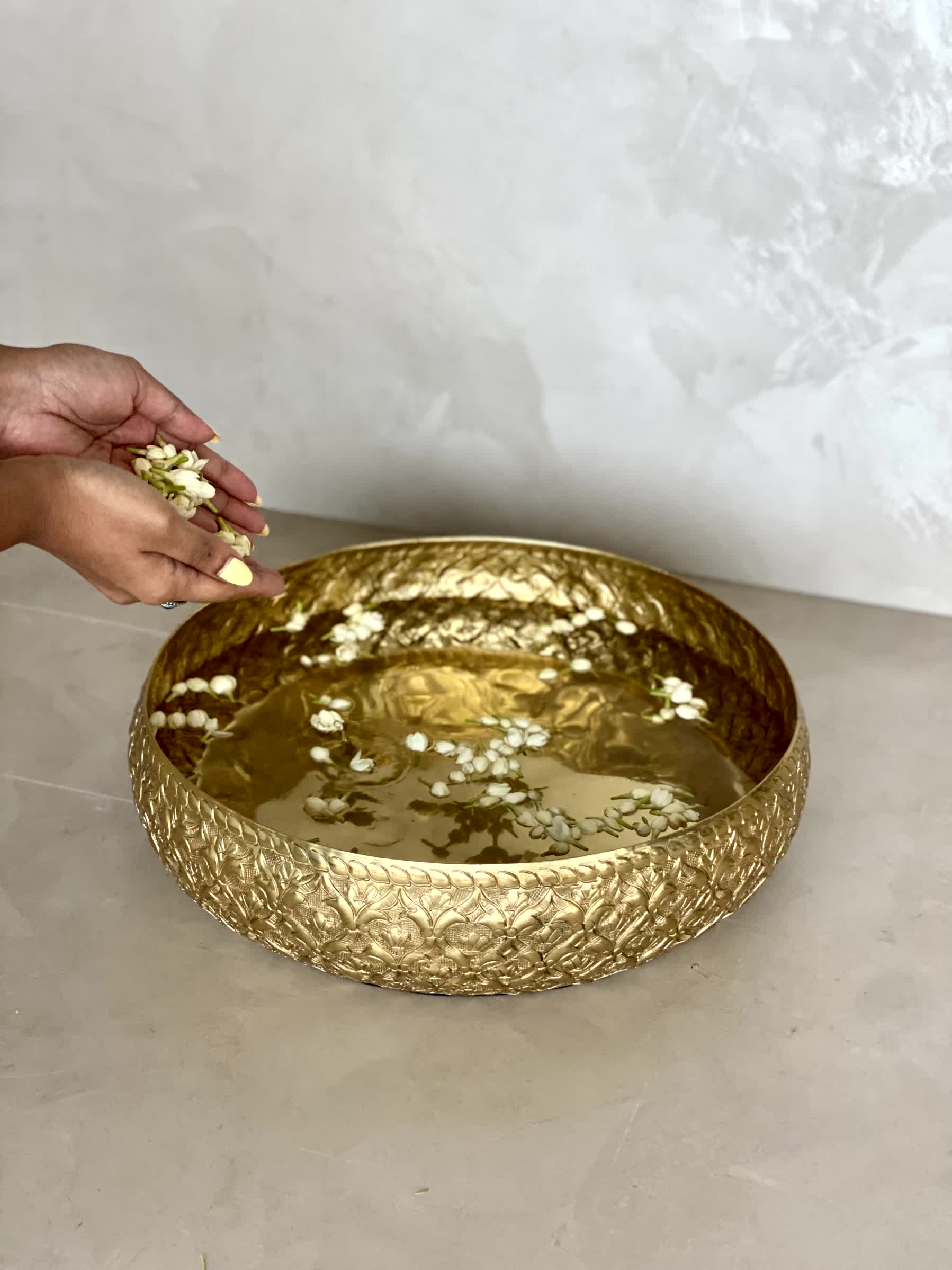 Noor Gold Urli - Large