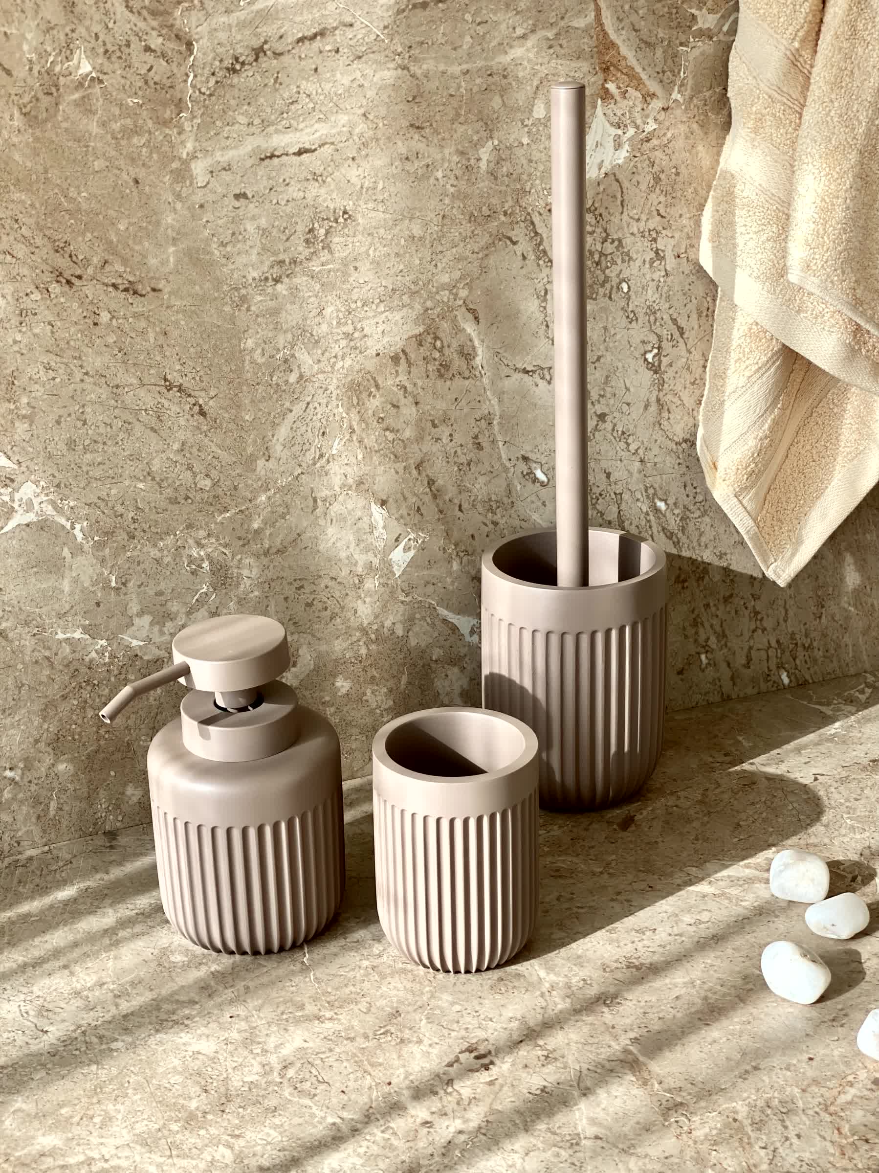 Ripple Bathroom Set - (Brown) Set of 2