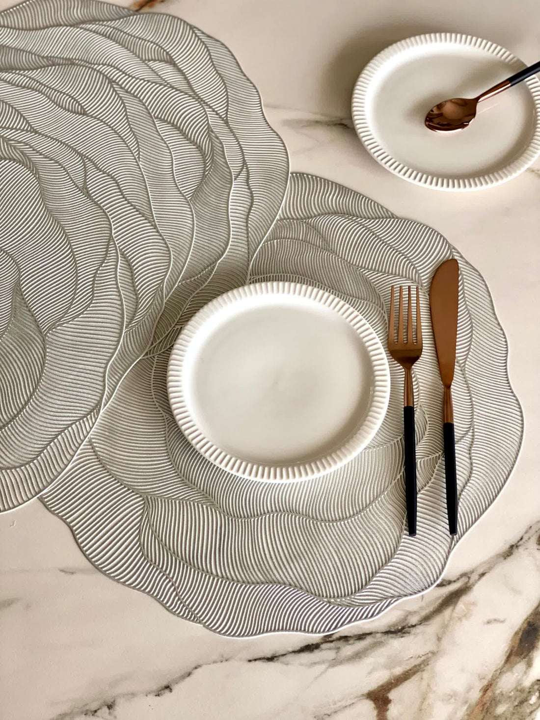 Rose Table Mats - Silver (Set of 6)