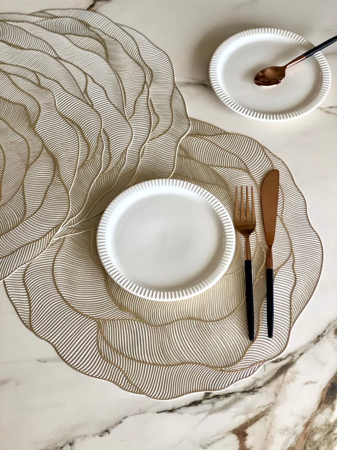 Rose Table Mats - Gold (Set of 6)