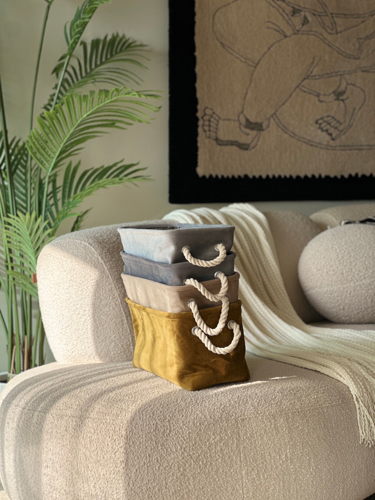 Willow Velvet Basket - Light Grey