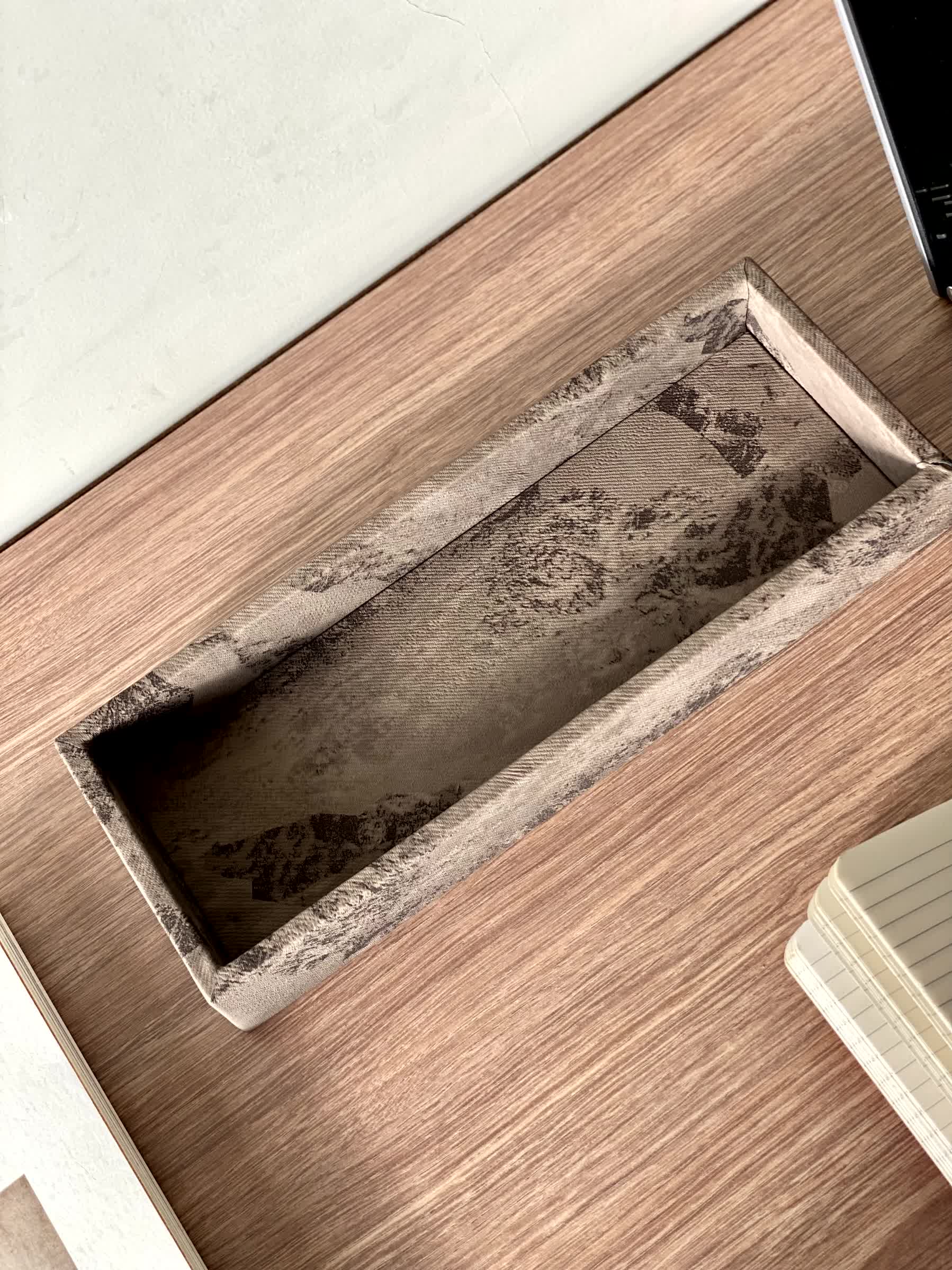 Indo Mocha Pen And Tray Set