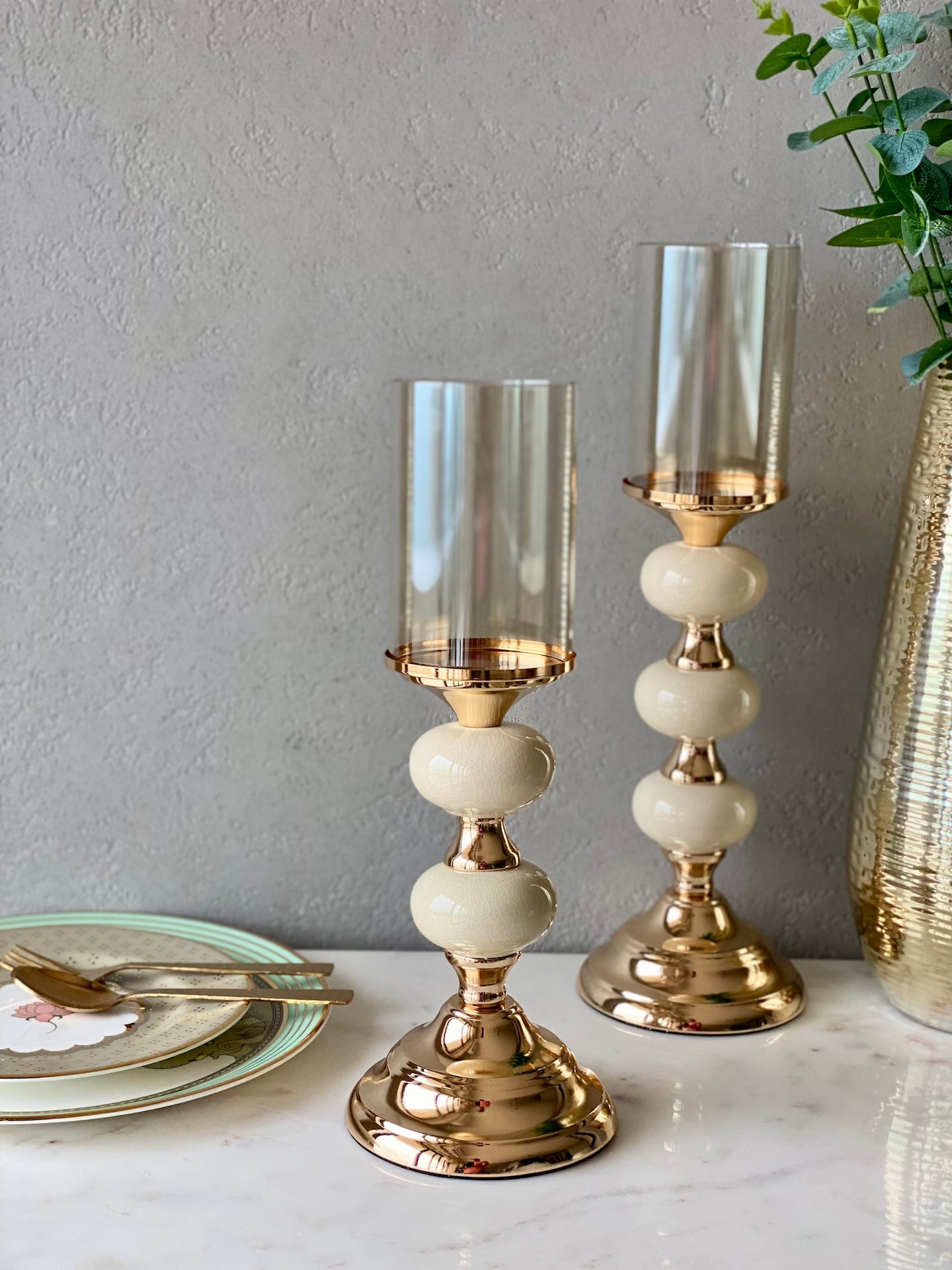 Mystic Medium Candle Stand (Ivory)