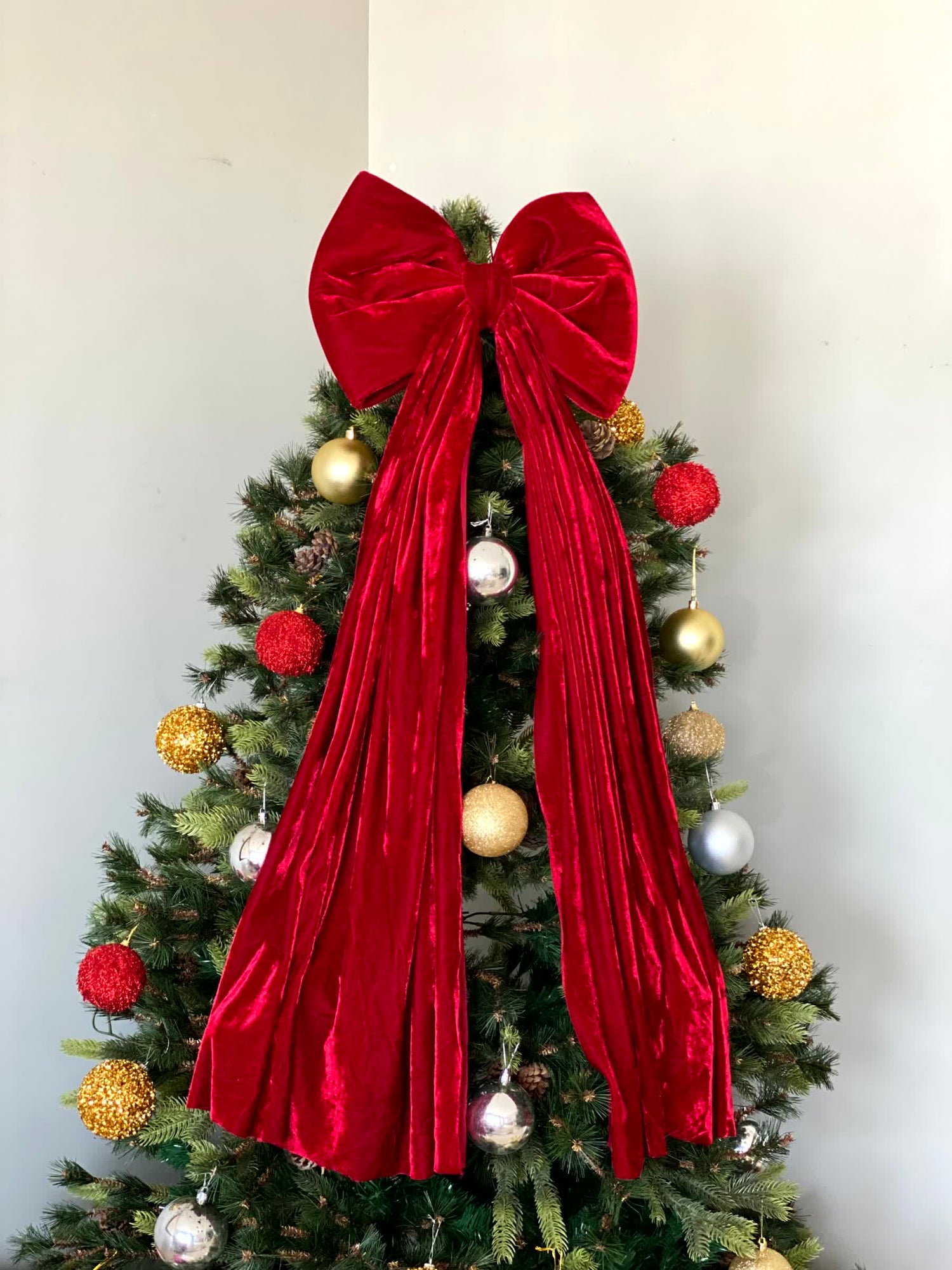 Christmas Red Bow Ornament (Medium)
