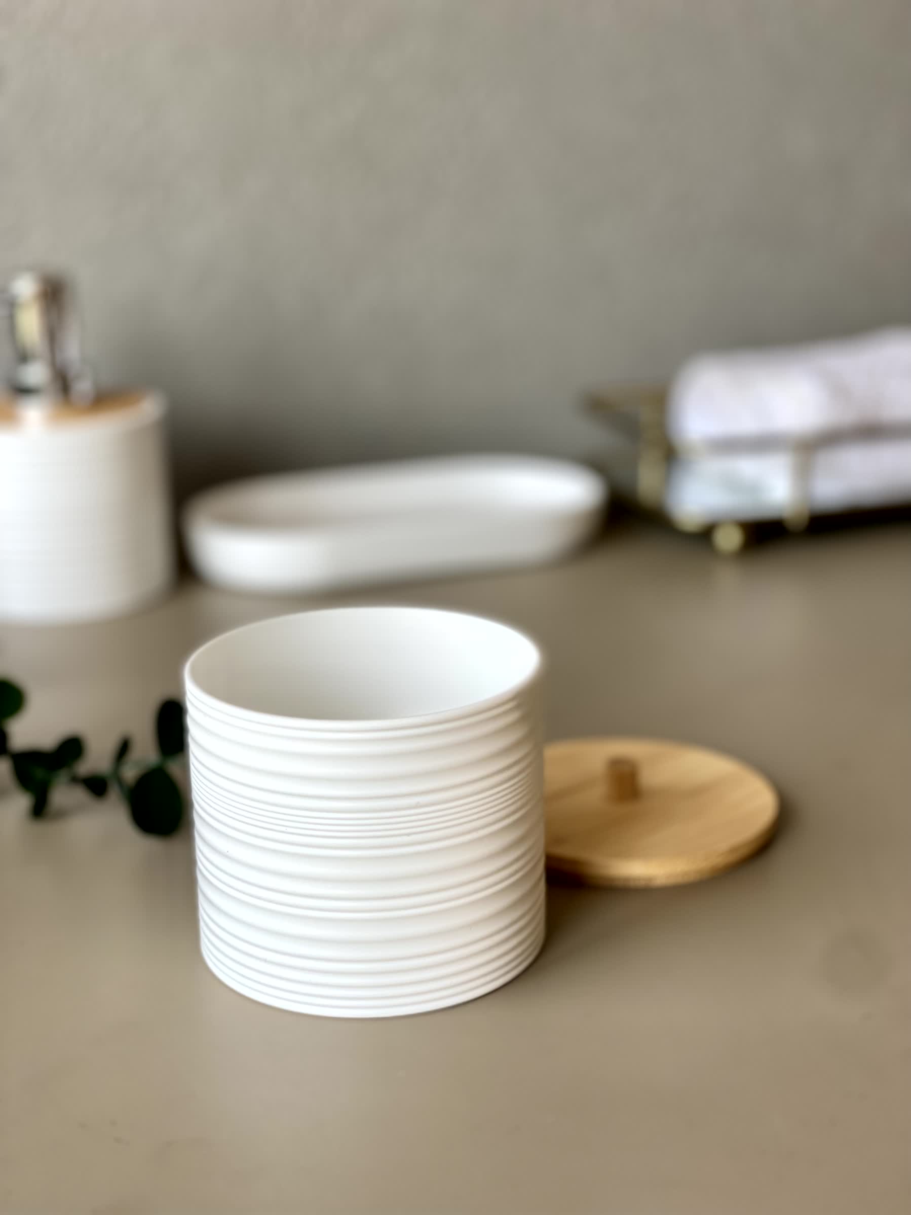 Amun Bathroom Set - White (Set of 3)