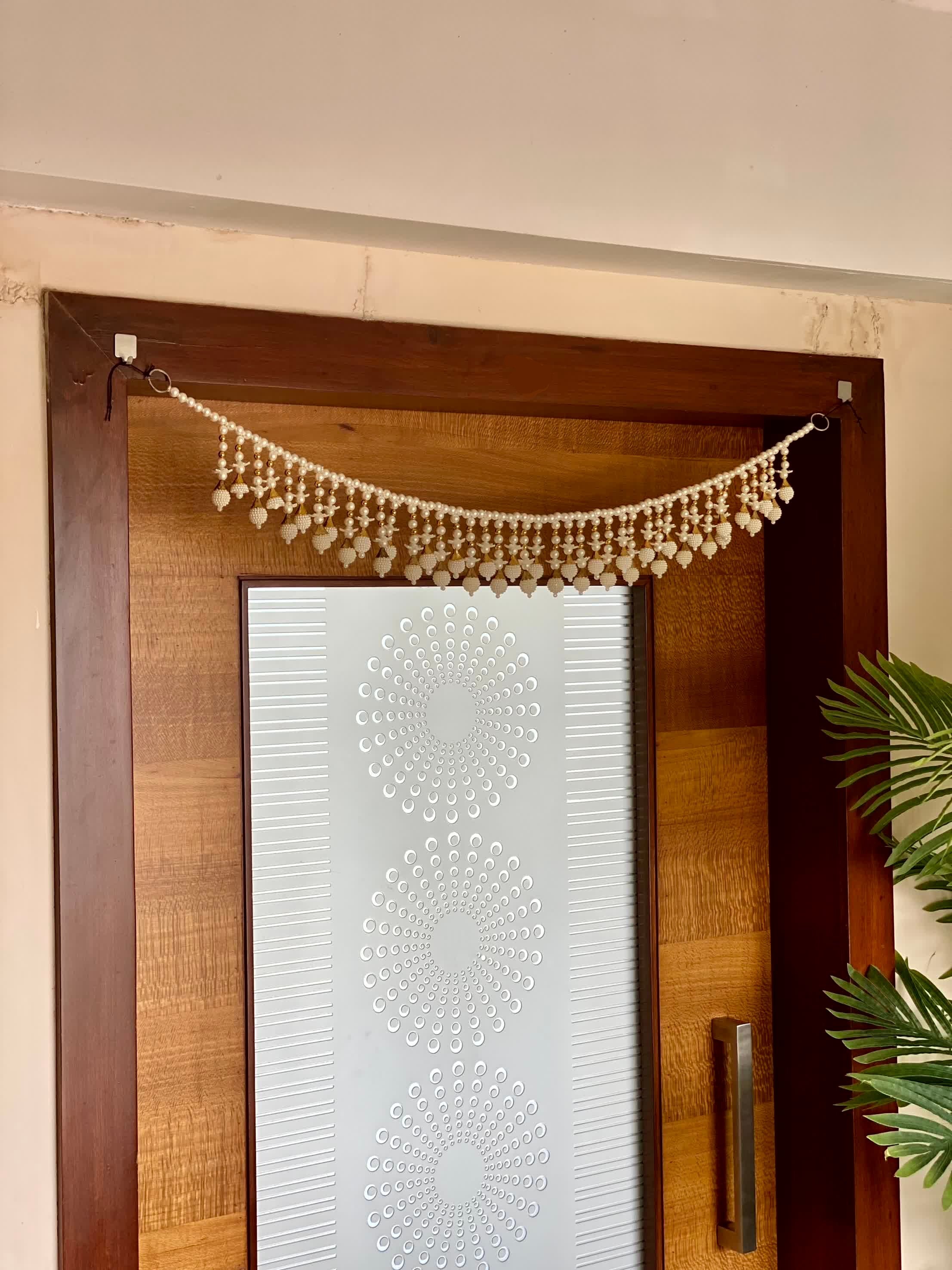 Festive Blossom Toran - White & Gold