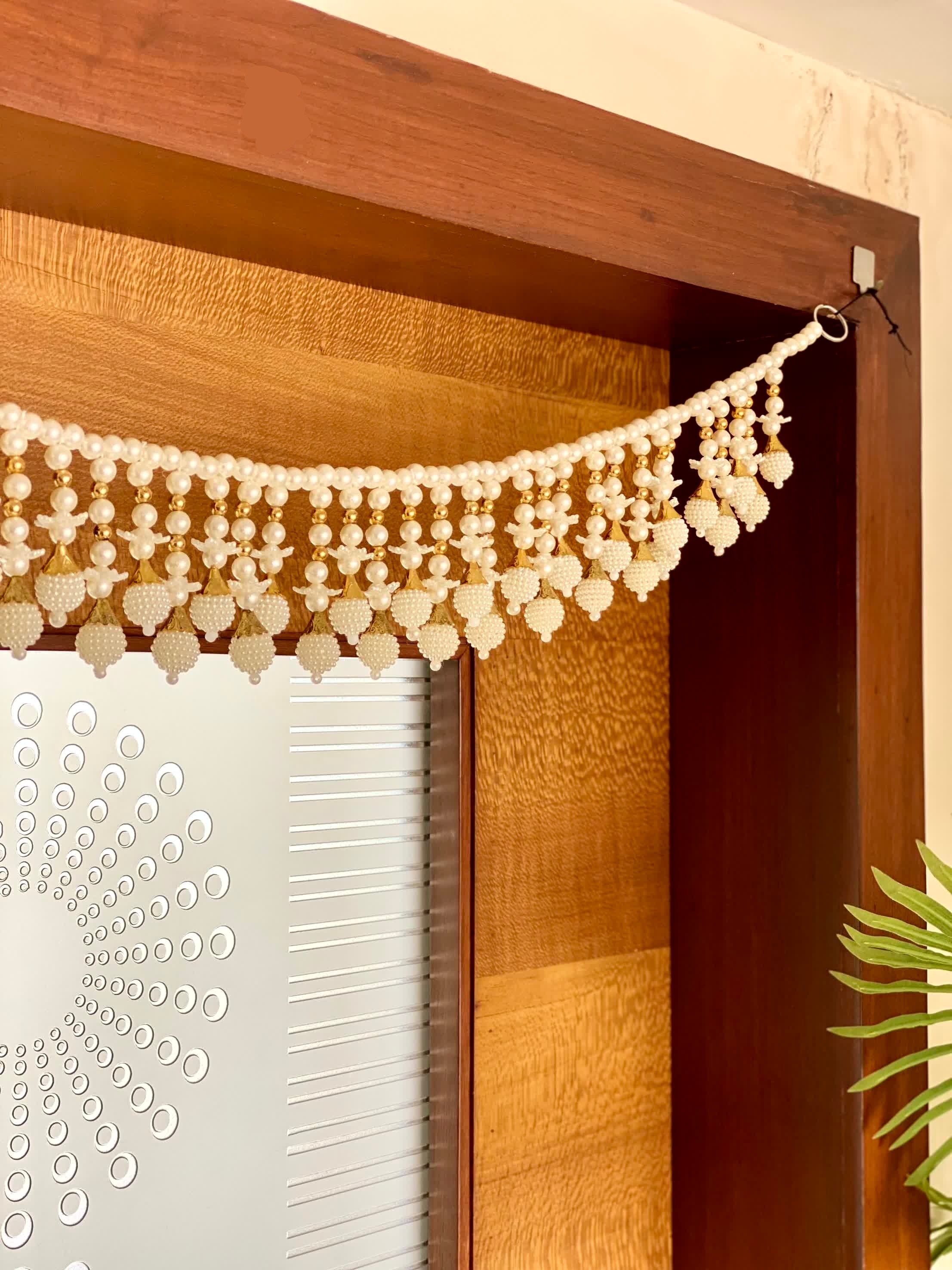 Festive Blossom Toran - White & Gold