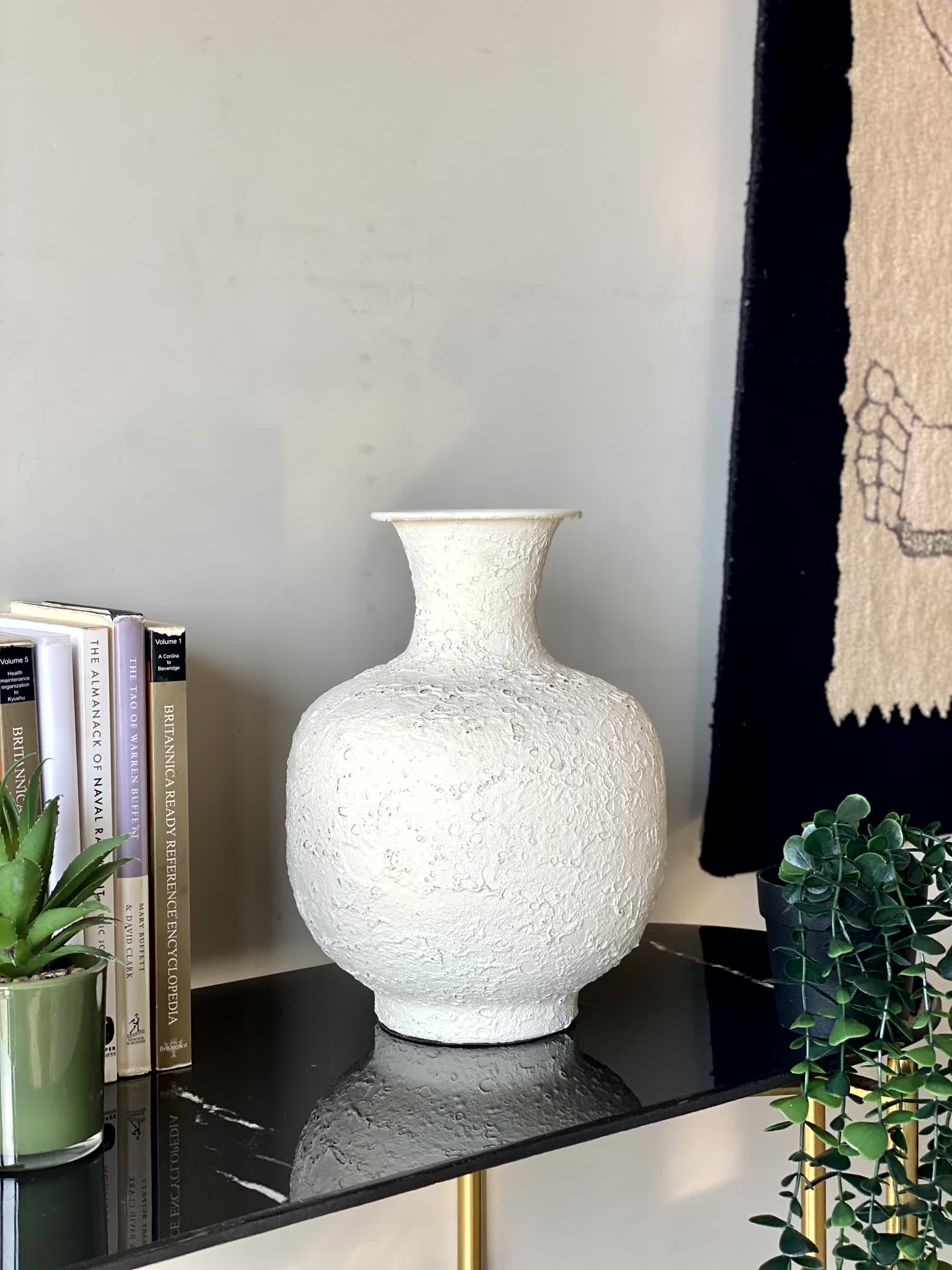 Daro Vase