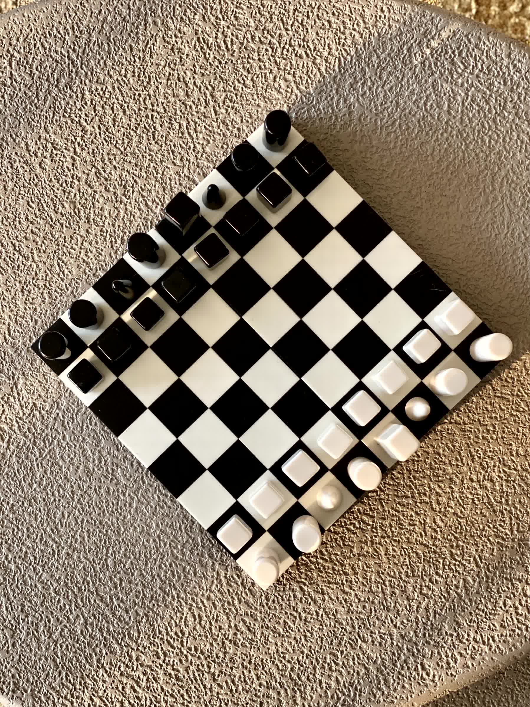 Carlo Chess Set
