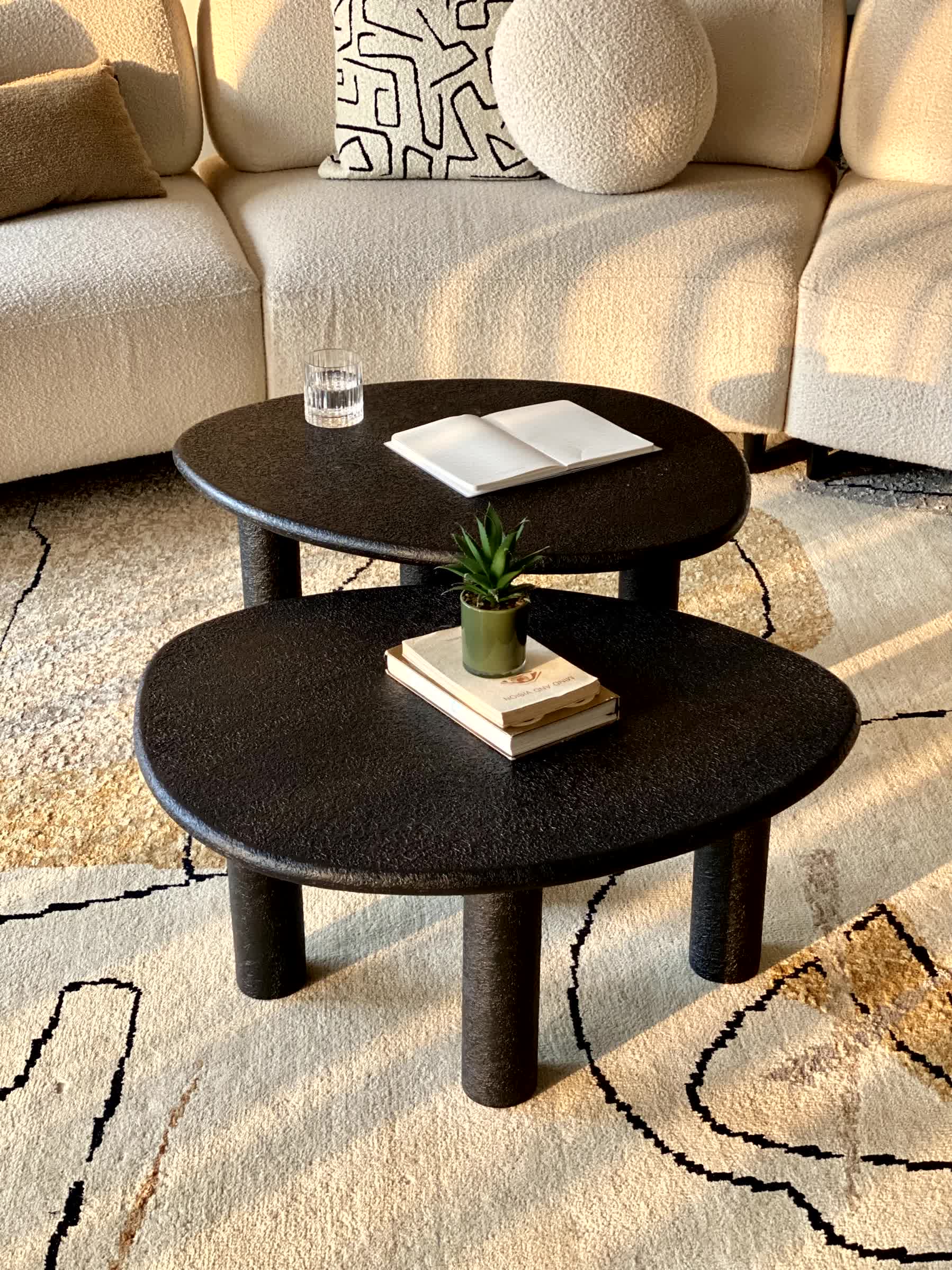 Odessa Nesting Tables - Black (Set of 2)