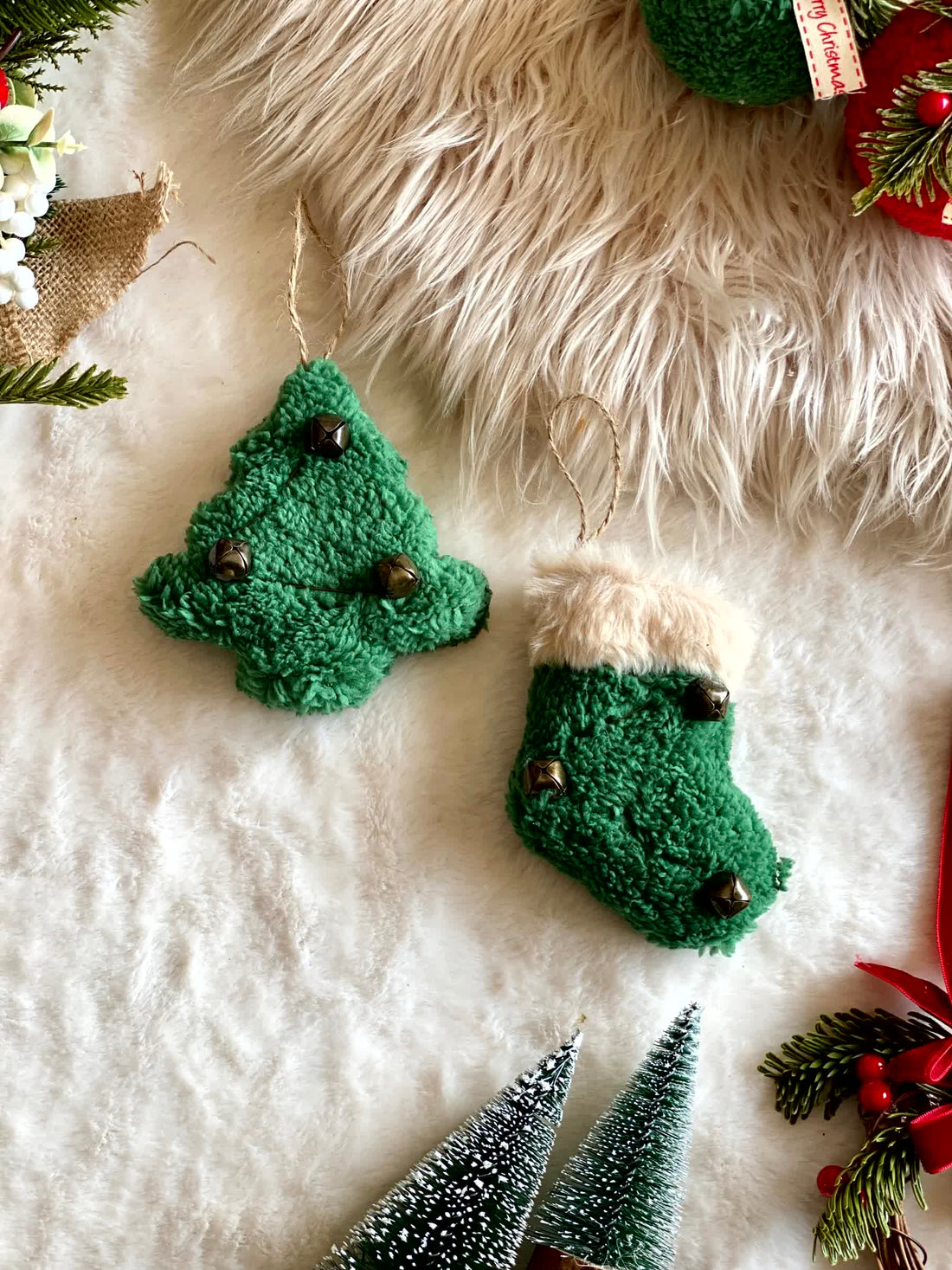 Green Tree & Stocking Hanging - Set of 2
