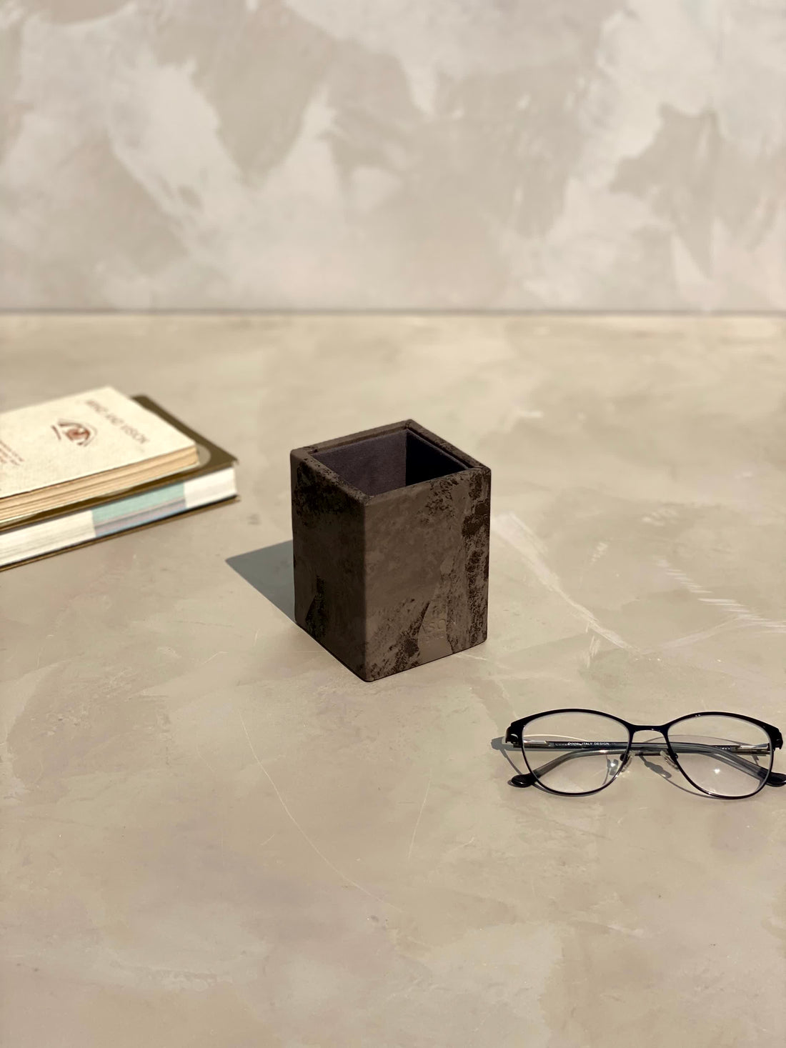 Indo Mocha Pen holder