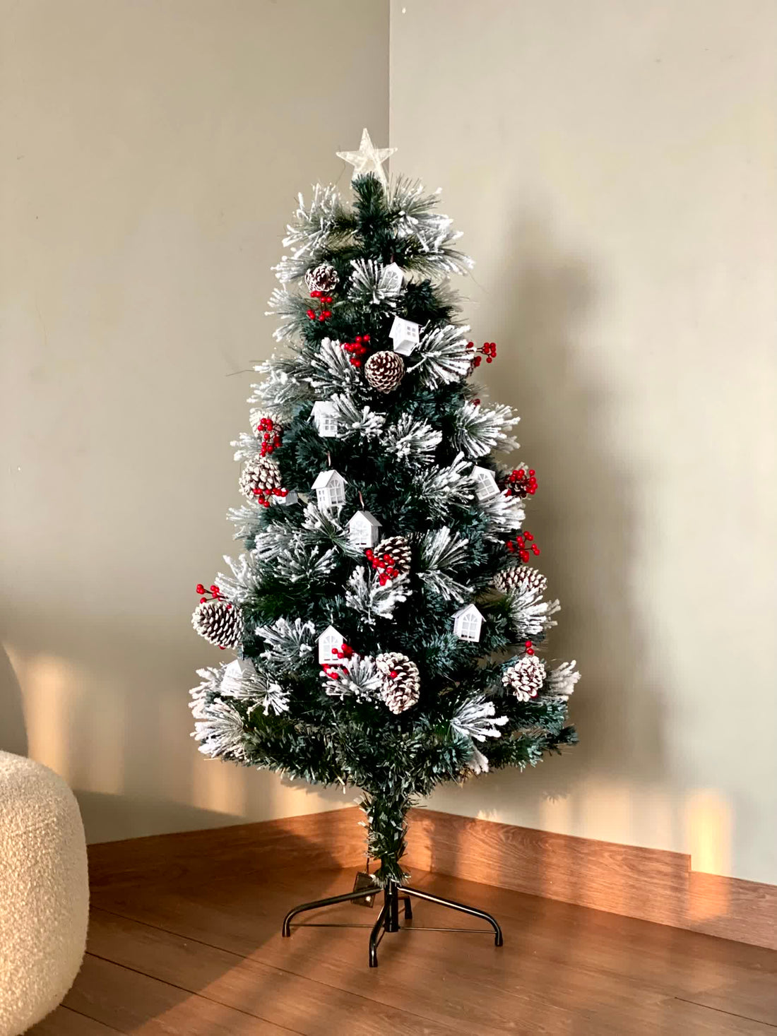 Christmas Frosted Sparkling Tree - 5 Feet