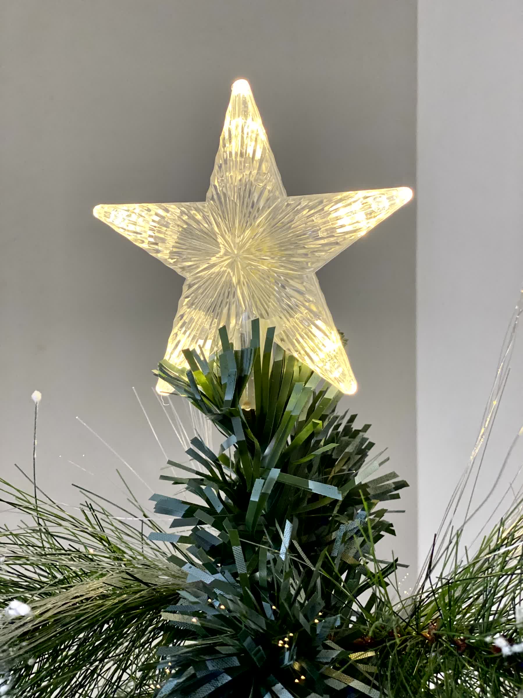 Christmas Frosted Sparkling Tree - 5 Feet