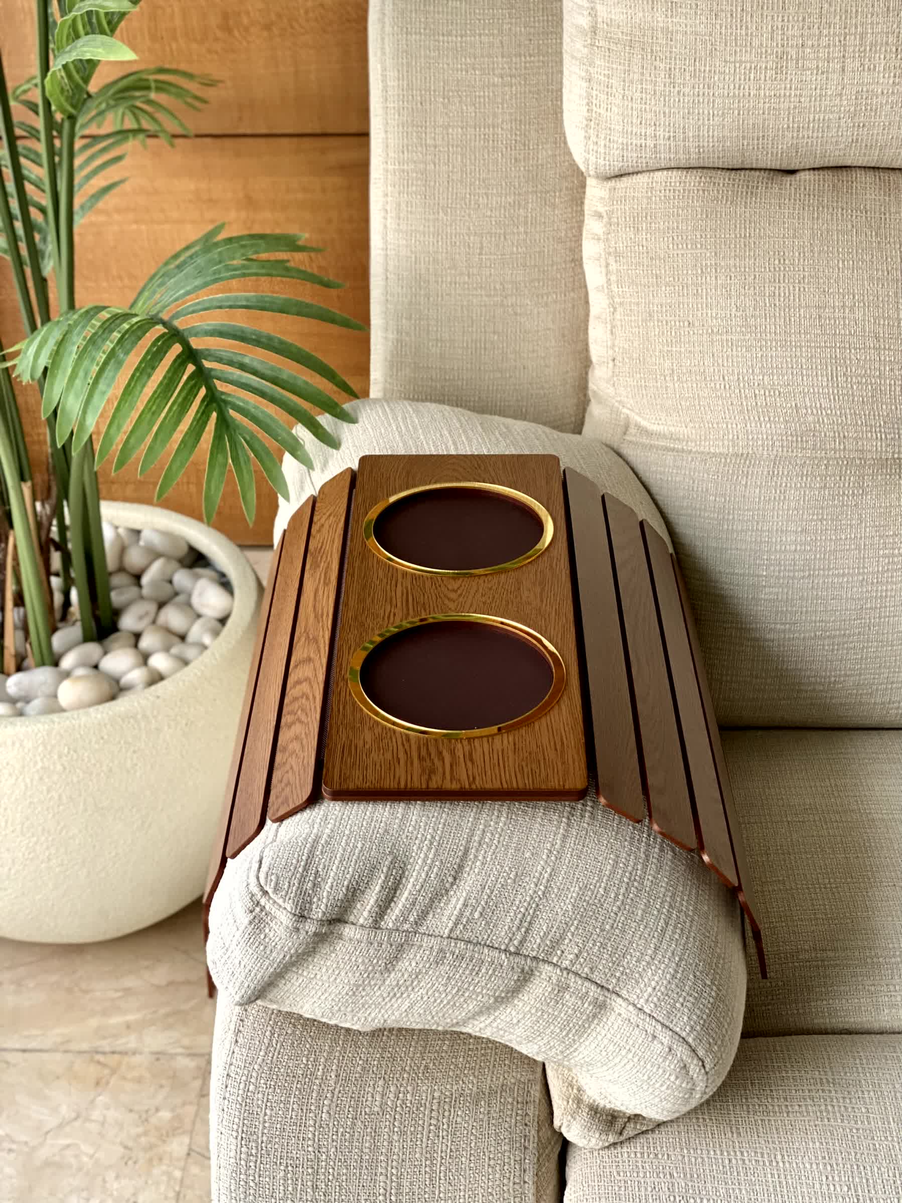 Elm Aura Armrest Tray
