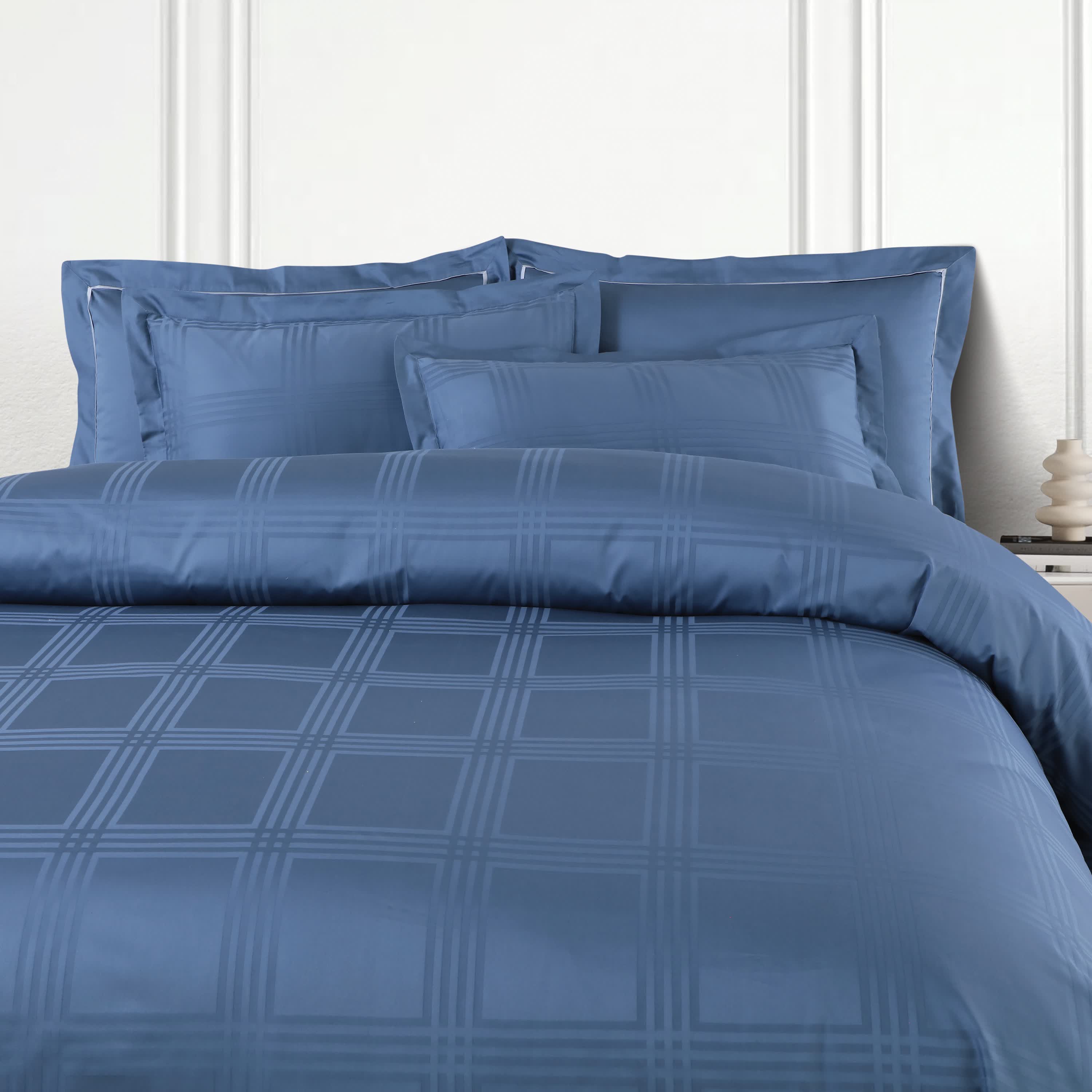 Amalfi Jacquard Duvet Cover Set - Legion Blue
