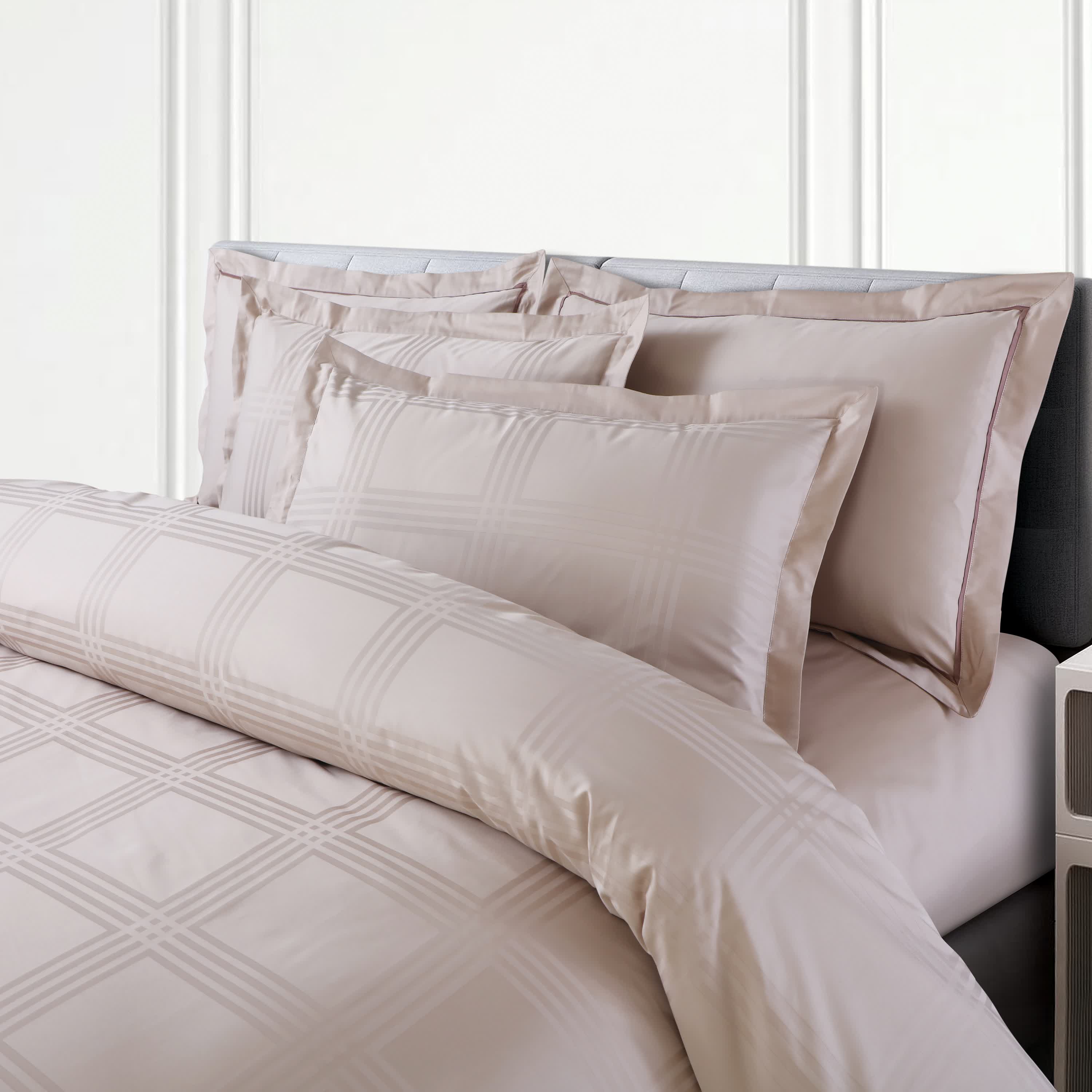 Amalfi Jacquard Duvet Cover Set - Beige