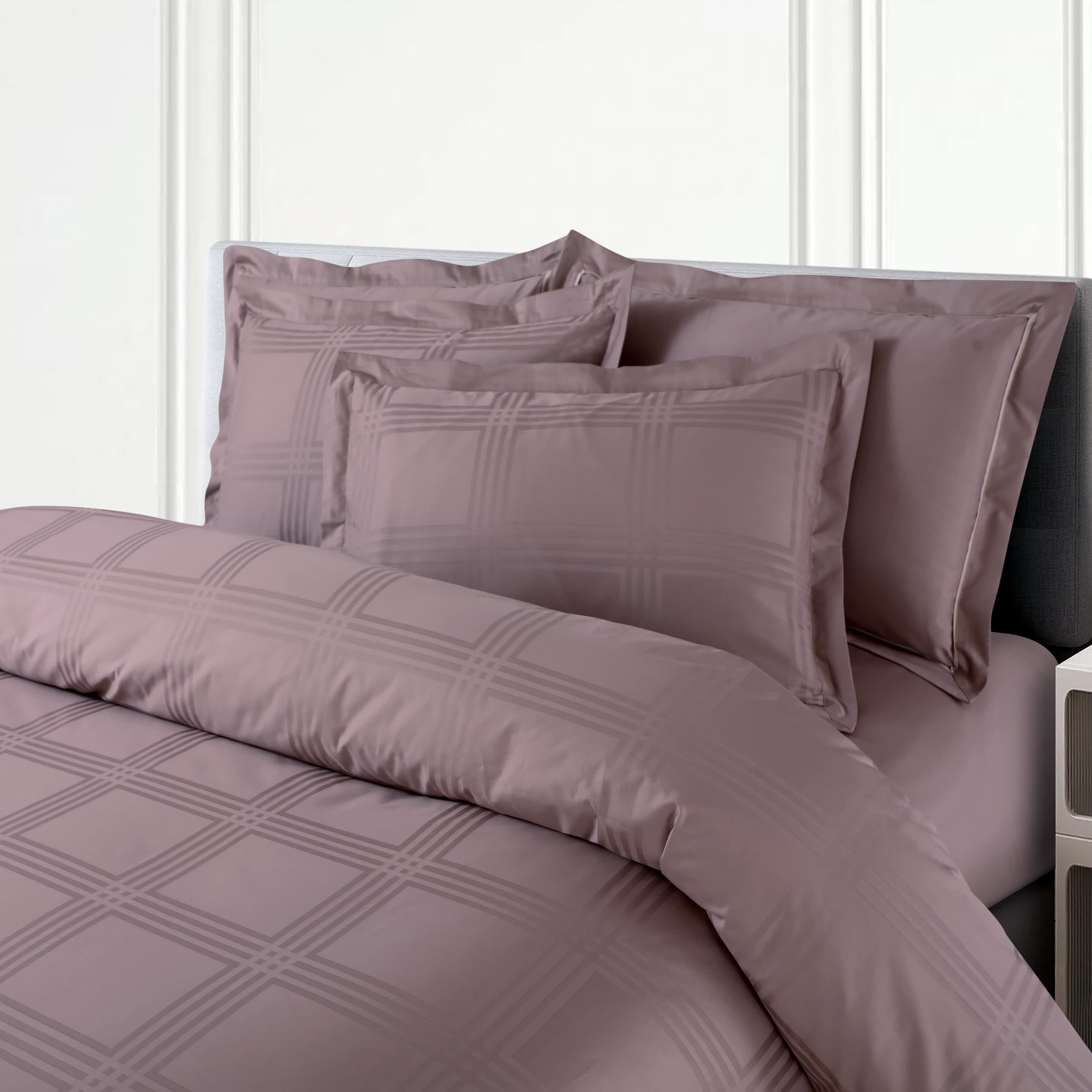 Amalfi Jacquard Duvet Cover Set - Wine