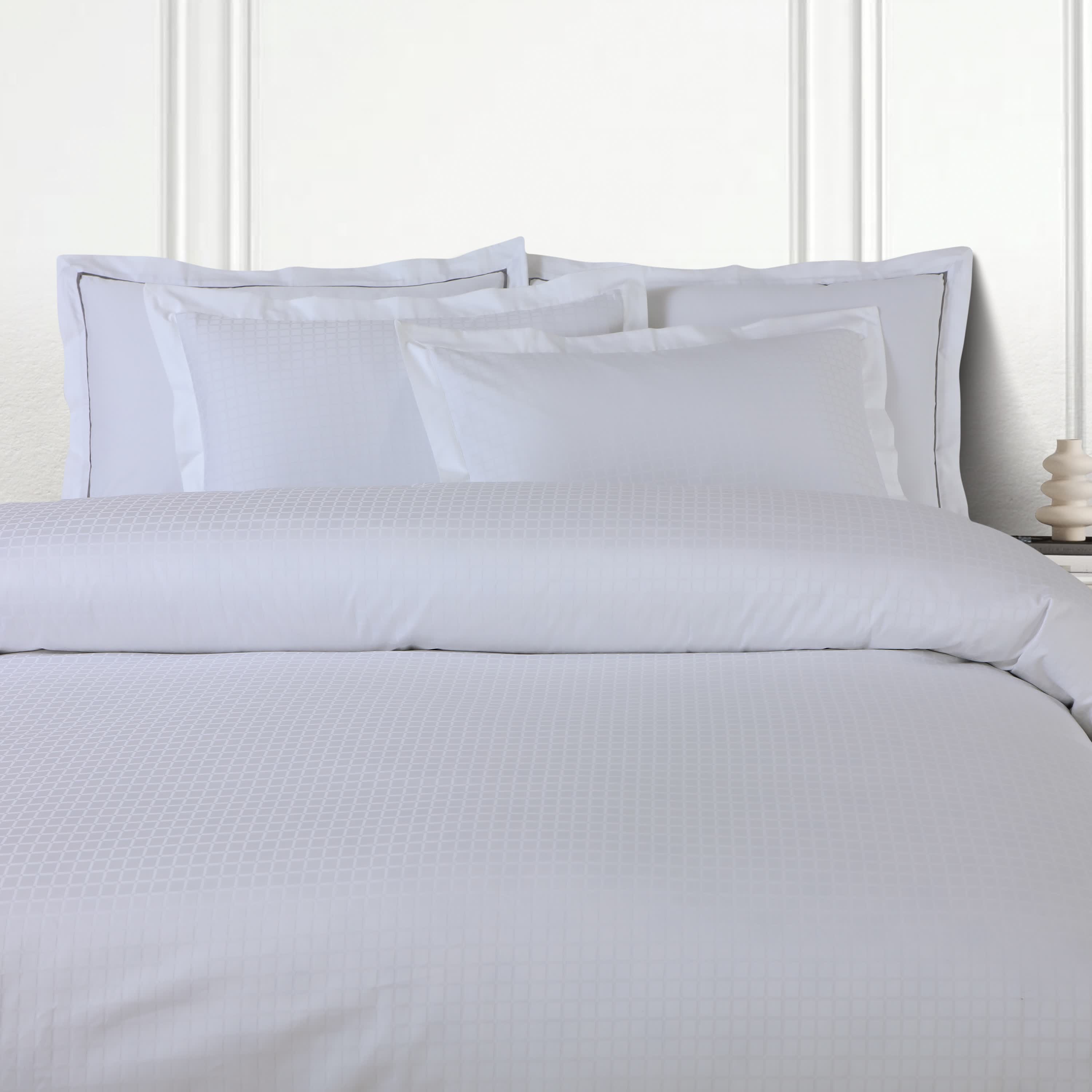Como Jacquard Duvet Cover Set - Brilliant White
