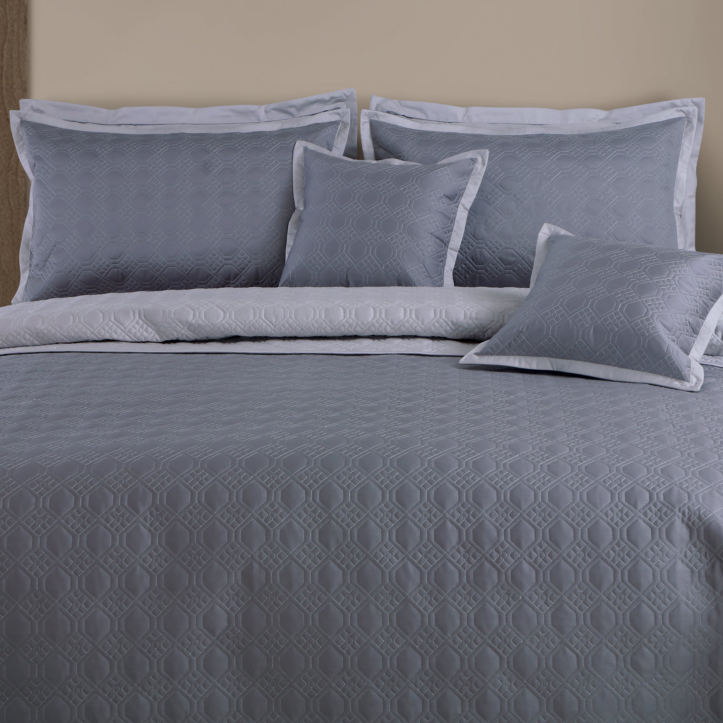 Luxe Reversible 8 Piece Bedspread Set-Grey & Silver Grey